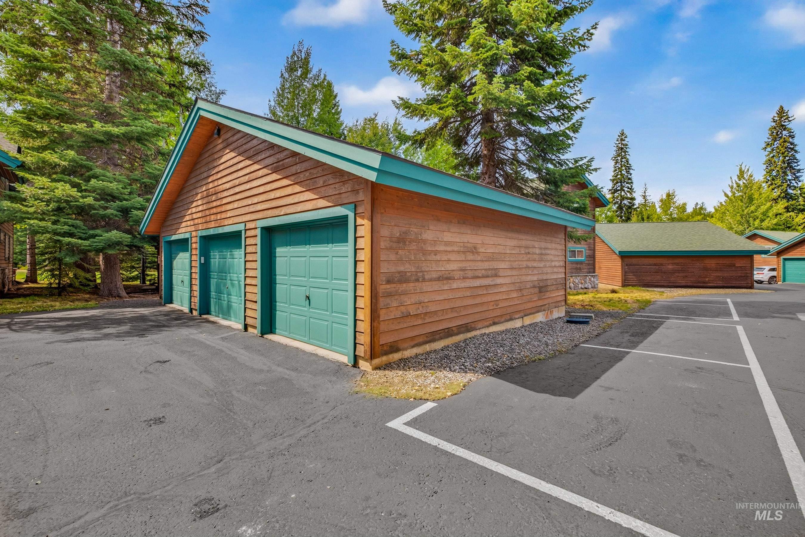 925 Cottage Court, McCall, Idaho 83638, 3 Bedrooms, 2 Bathrooms, Residential For Sale, Price $749,000,MLS 98998972