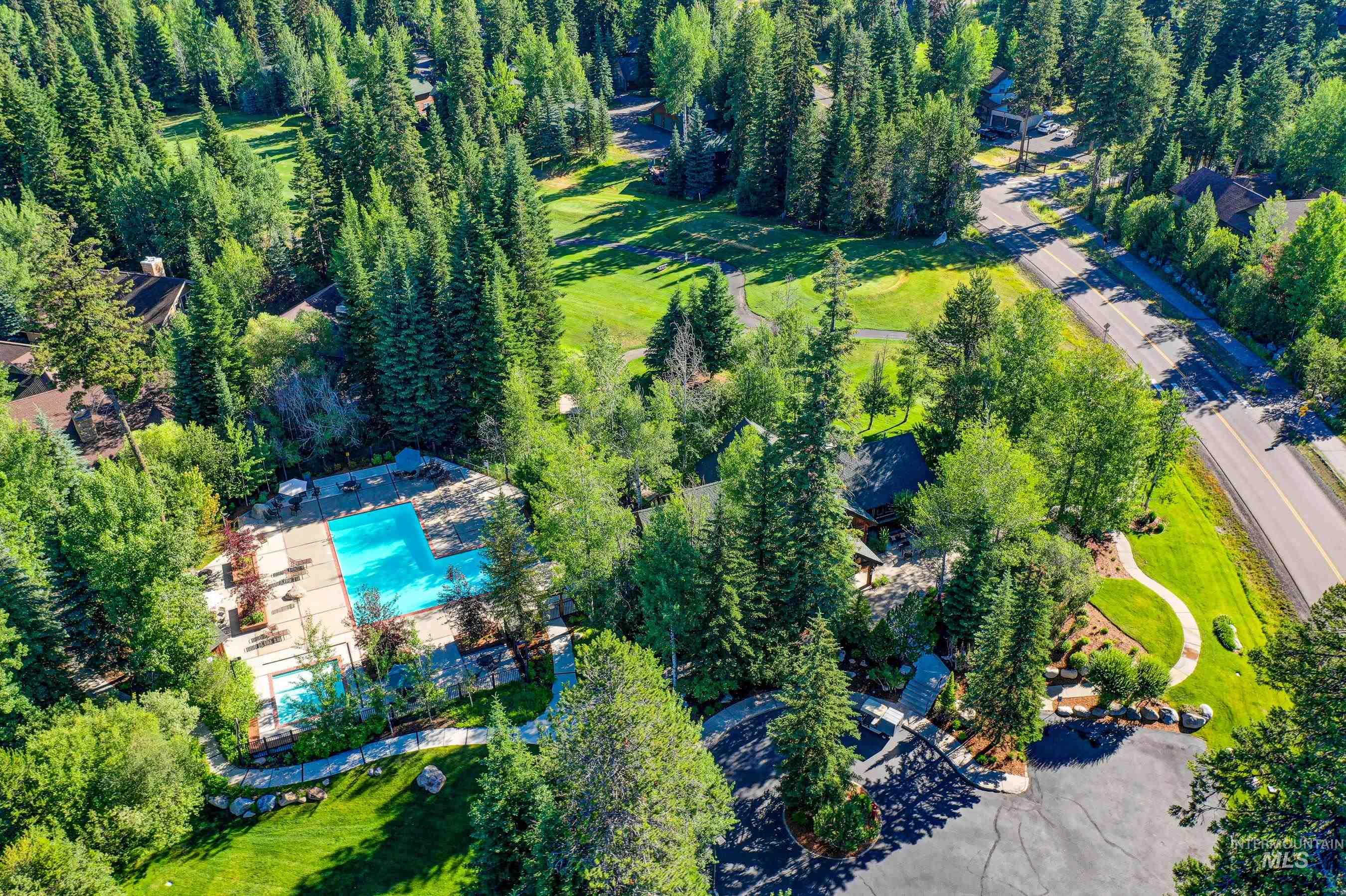 925 Cottage Court, McCall, Idaho 83638, 3 Bedrooms, 2 Bathrooms, Residential For Sale, Price $749,000,MLS 98998972