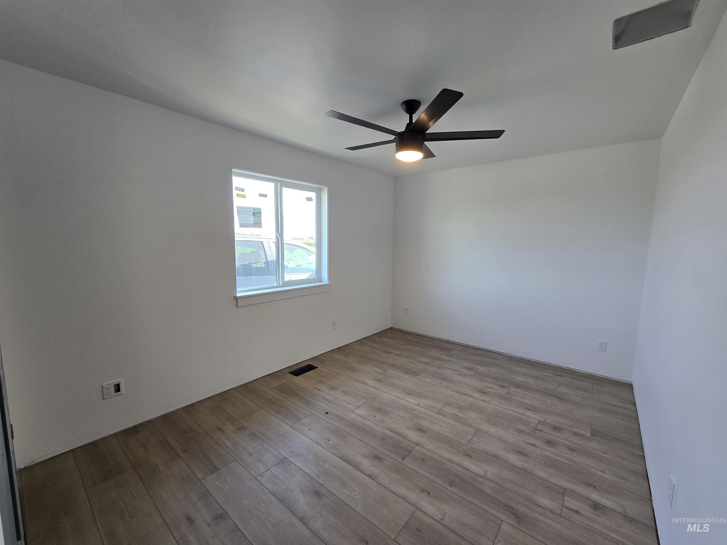 3161 Scorpio Lane, Twin Falls, Idaho 83301, 4 Bedrooms, 2 Bathrooms, Residential For Sale, Price $434,000,MLS 98998974