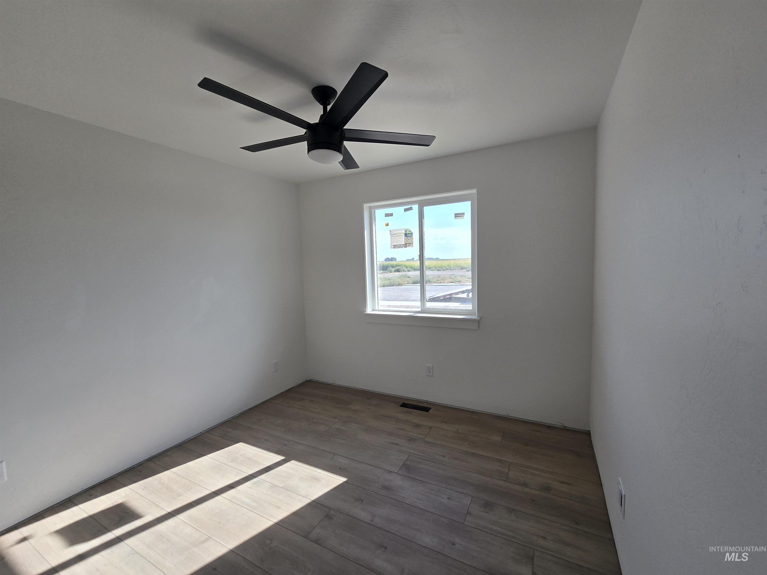 3161 Scorpio Lane, Twin Falls, Idaho 83301, 4 Bedrooms, 2 Bathrooms, Residential For Sale, Price $434,000,MLS 98998974