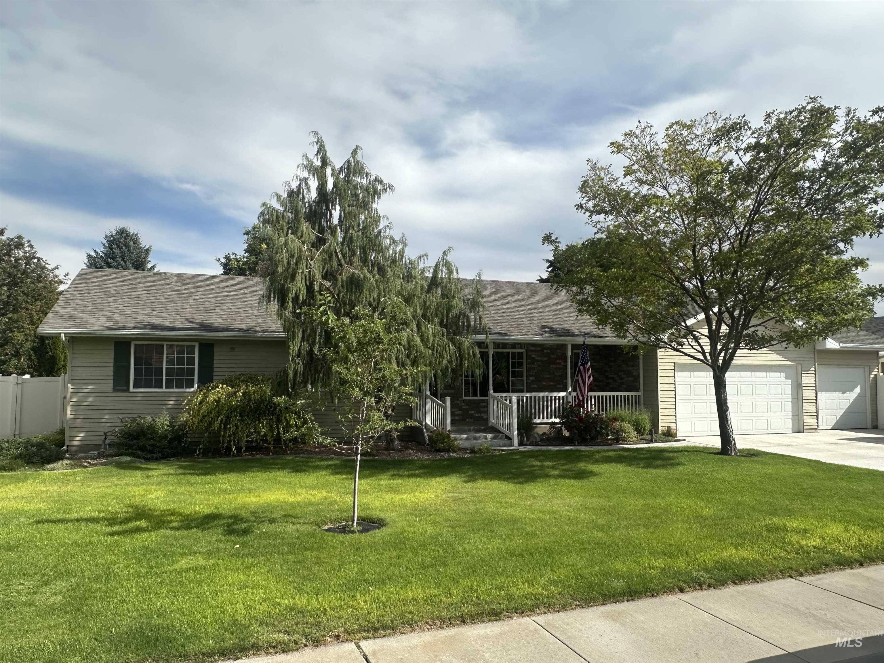 2508 Eastgate Dr, Twin Falls, Idaho 83301, 3 Bedrooms, 2 Bathrooms, Residential For Sale, Price $519,900,MLS 98998976