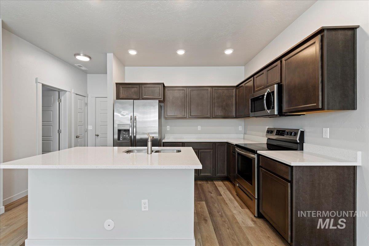 11310 W Knightsbridge Ct, Boise, Idaho 83713, 3 Bedrooms, 2.5 Bathrooms, Residential For Sale, Price $399,990,MLS 98998977