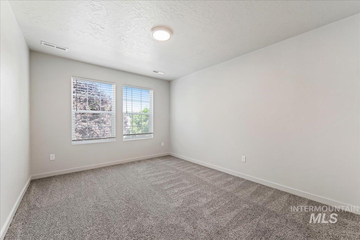 11310 W Knightsbridge Ct, Boise, Idaho 83713, 3 Bedrooms, 2.5 Bathrooms, Residential For Sale, Price $399,990,MLS 98998977
