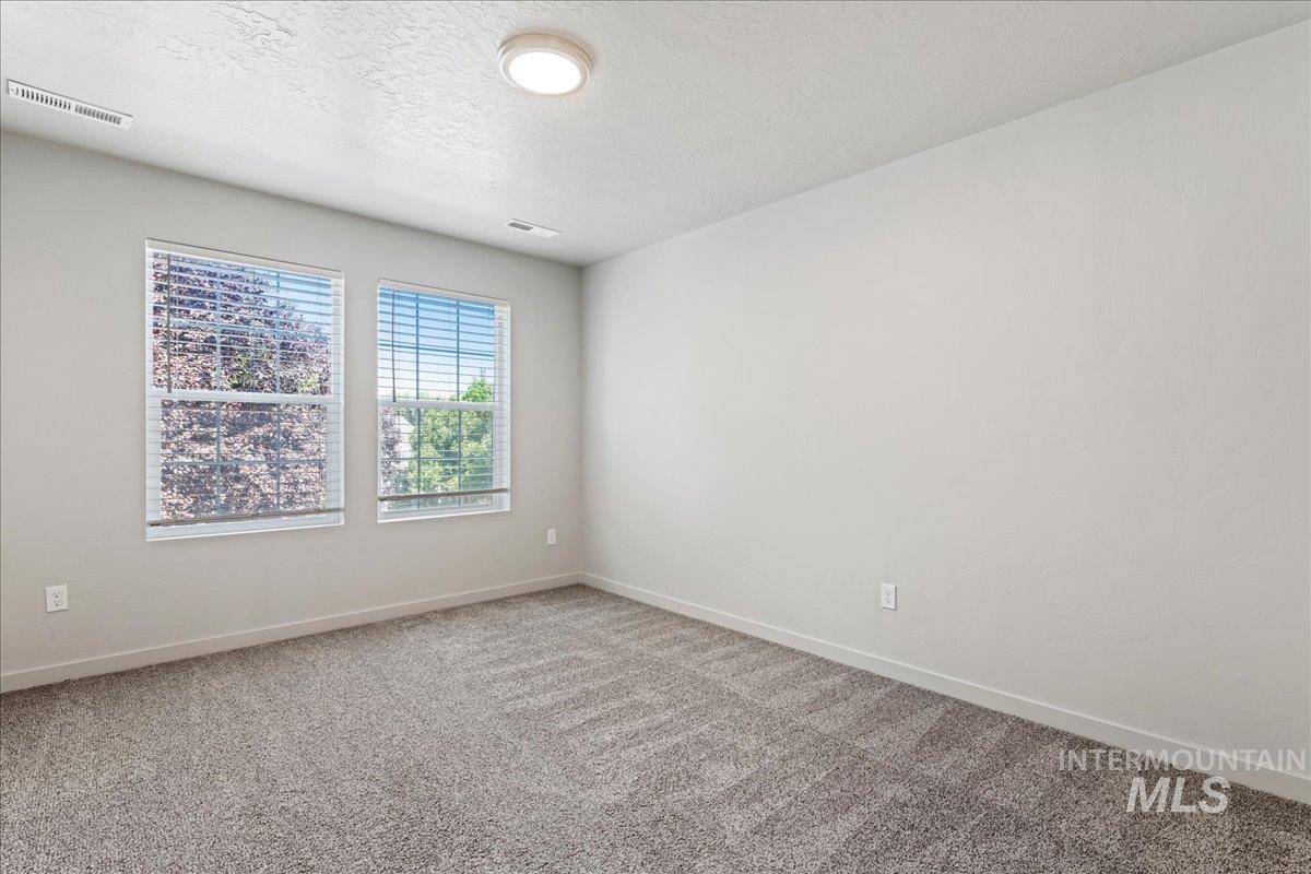11310 W Knightsbridge Ct, Boise, Idaho 83713, 3 Bedrooms, 2.5 Bathrooms, Residential For Sale, Price $399,990,MLS 98998977