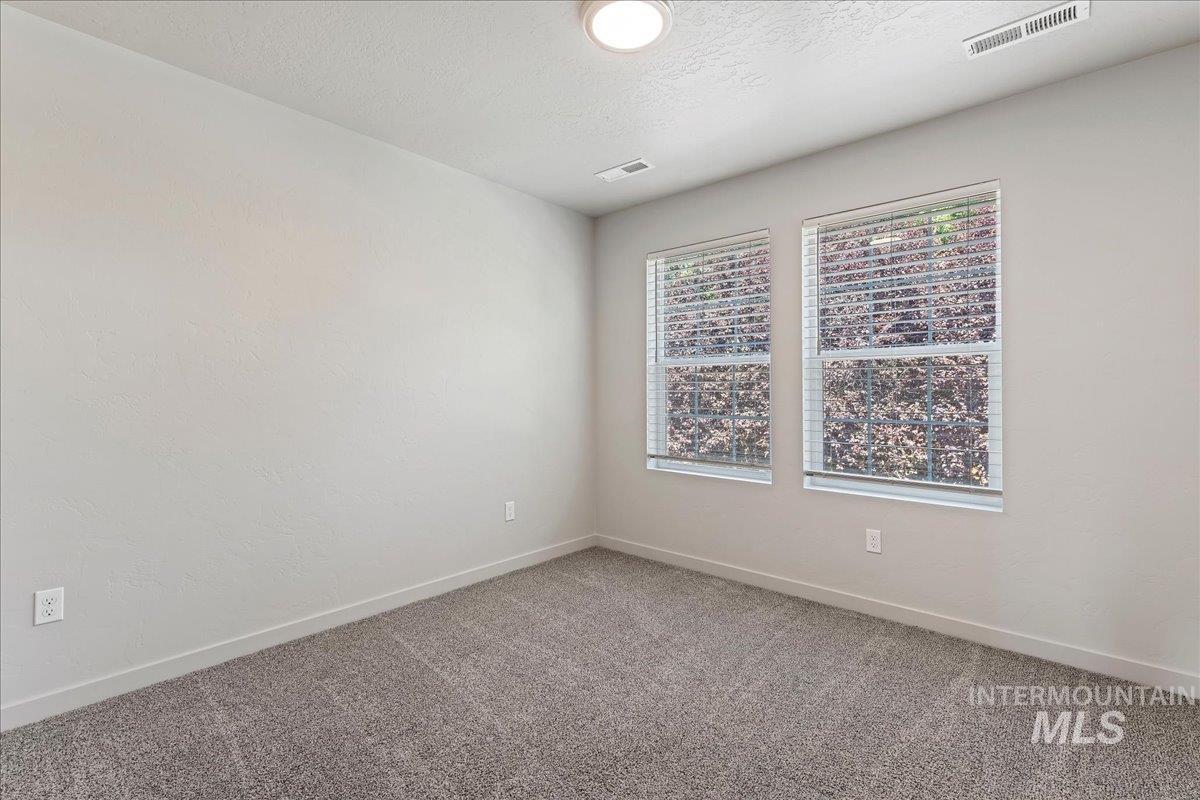 11310 W Knightsbridge Ct, Boise, Idaho 83713, 3 Bedrooms, 2.5 Bathrooms, Residential For Sale, Price $399,990,MLS 98998977