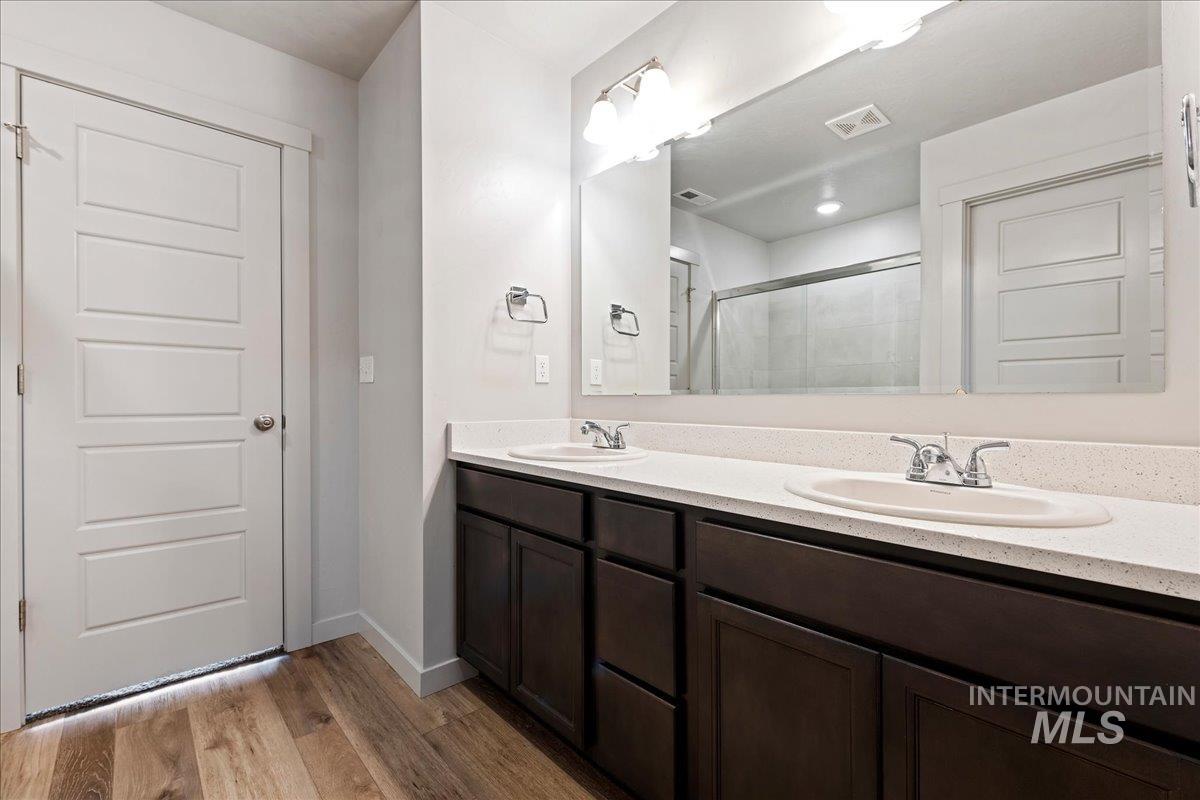 11310 W Knightsbridge Ct, Boise, Idaho 83713, 3 Bedrooms, 2.5 Bathrooms, Residential For Sale, Price $399,990,MLS 98998977