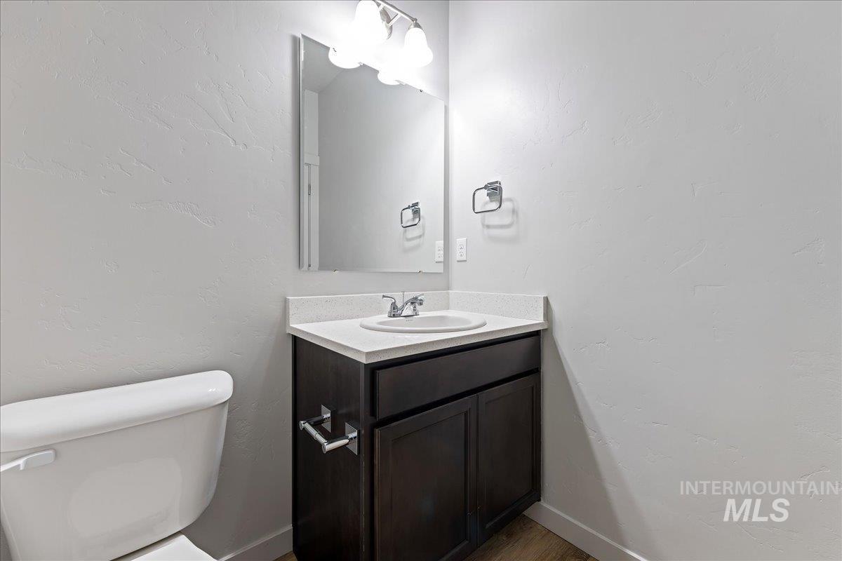 11310 W Knightsbridge Ct, Boise, Idaho 83713, 3 Bedrooms, 2.5 Bathrooms, Residential For Sale, Price $399,990,MLS 98998977