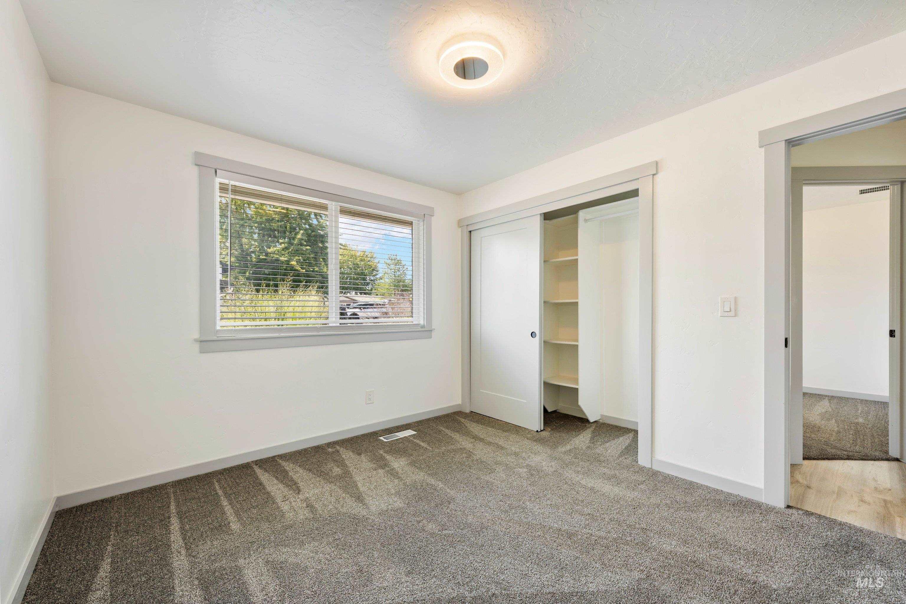 2216 Cari Cir, Caldwell, Idaho 83605, 3 Bedrooms, 2 Bathrooms, Residential For Sale, Price $524,900,MLS 98998978