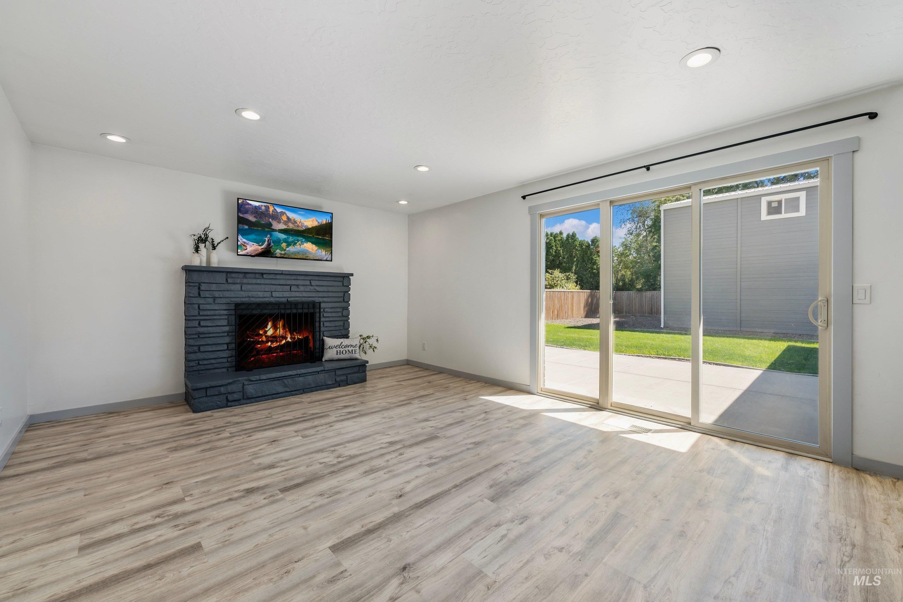 2216 Cari Cir, Caldwell, Idaho 83605, 3 Bedrooms, 2 Bathrooms, Residential For Sale, Price $524,900,MLS 98998978