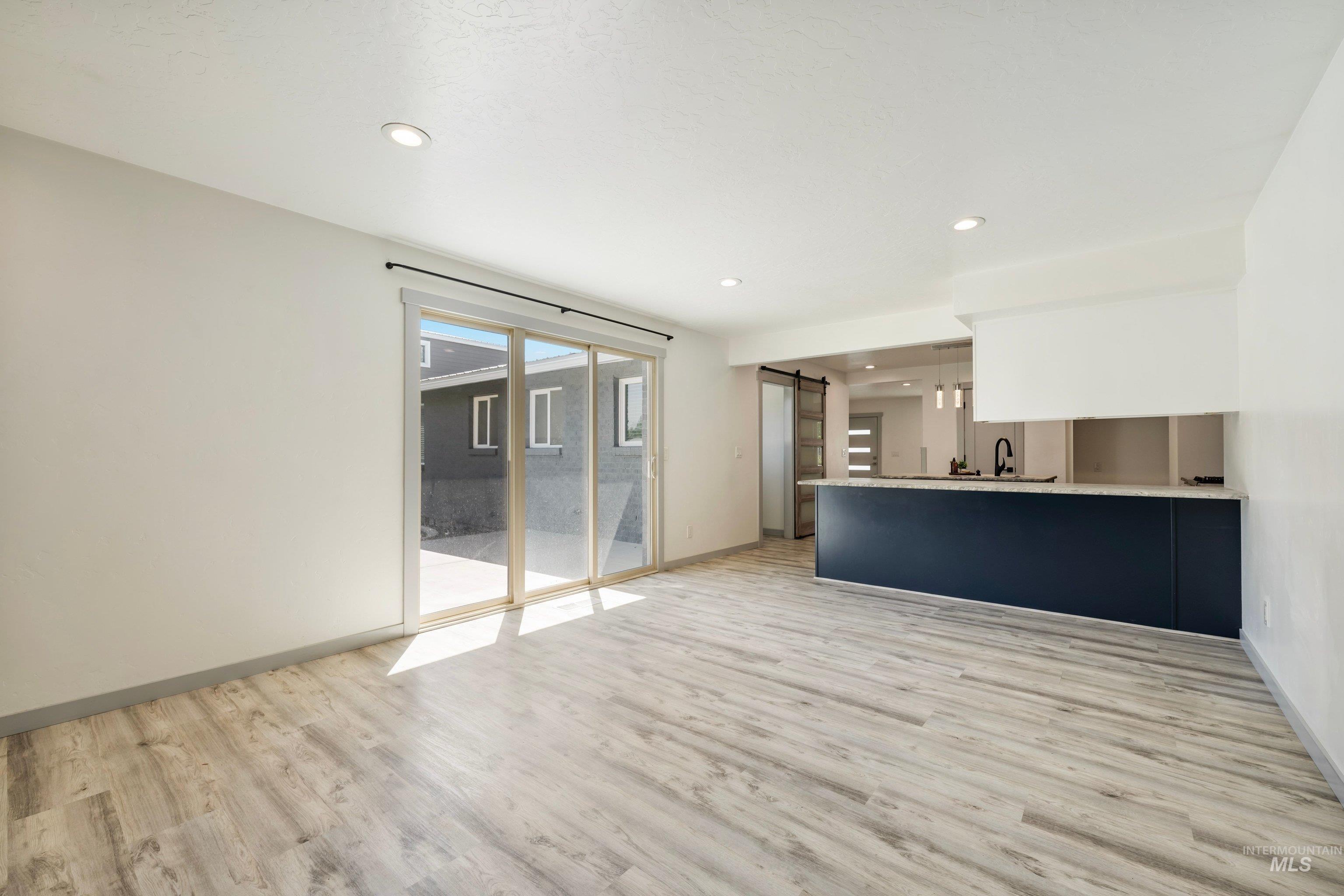 2216 Cari Cir, Caldwell, Idaho 83605, 3 Bedrooms, 2 Bathrooms, Residential For Sale, Price $524,900,MLS 98998978