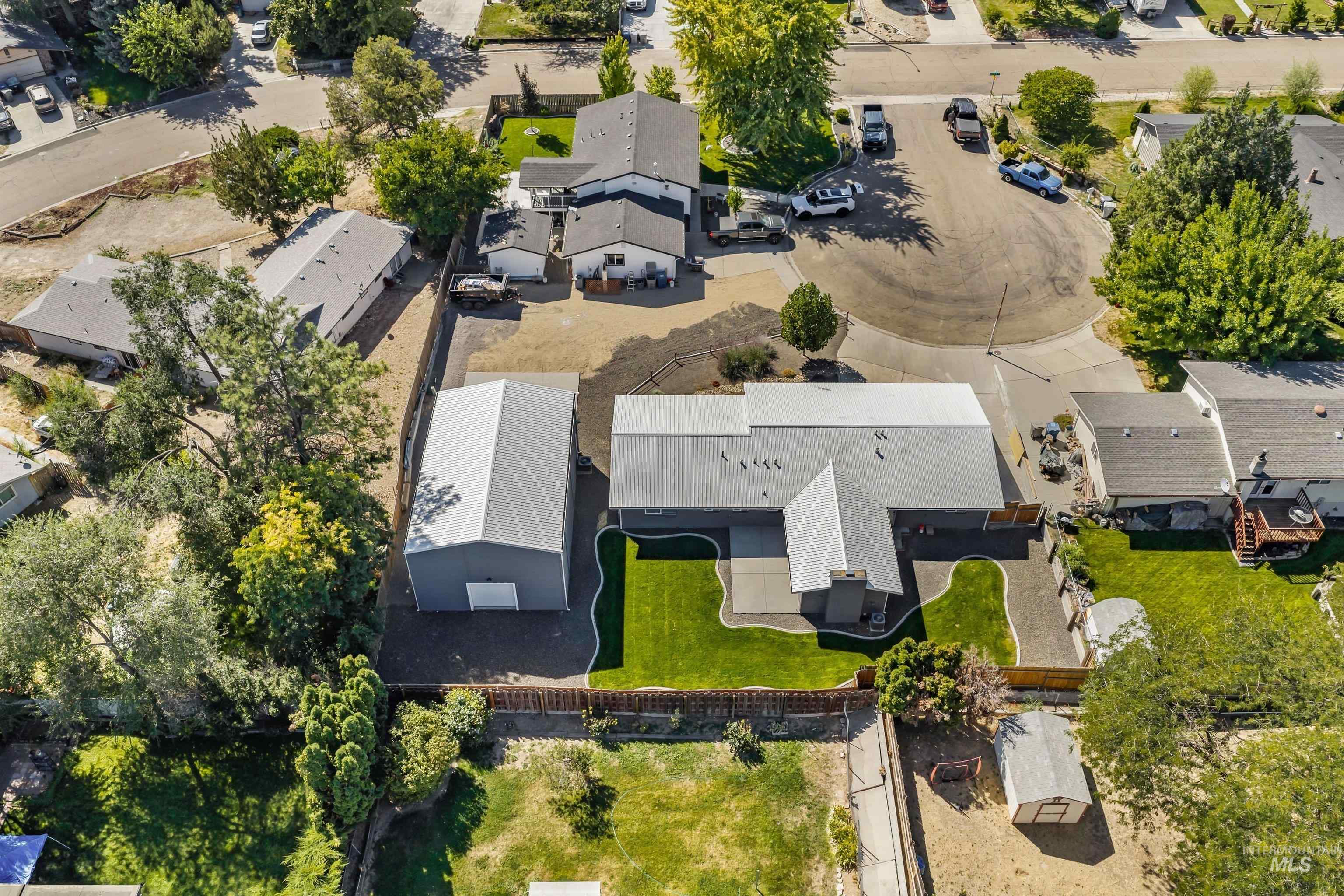 2216 Cari Cir, Caldwell, Idaho 83605, 3 Bedrooms, 2 Bathrooms, Residential For Sale, Price $524,900,MLS 98998978