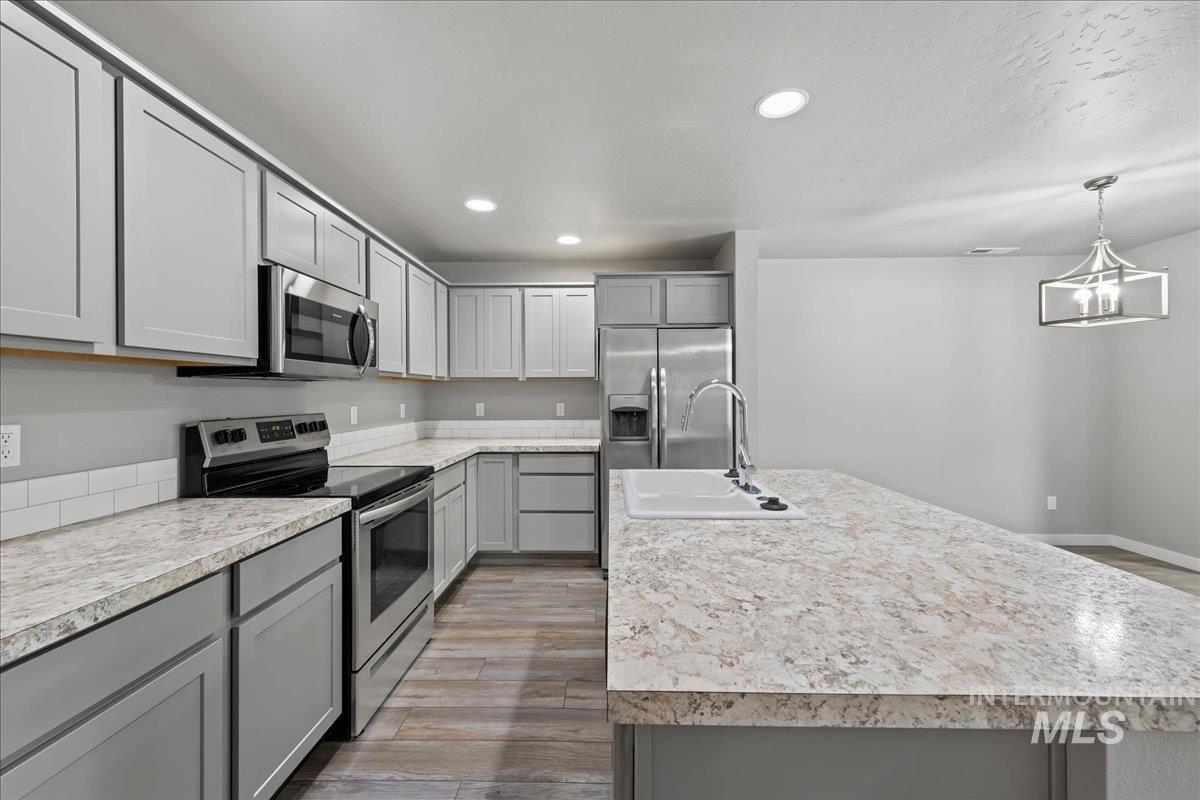 2483 E Goldstone St, Meridian, Idaho 83642, 3 Bedrooms, 2.5 Bathrooms, Residential For Sale, Price $389,990,MLS 98998979
