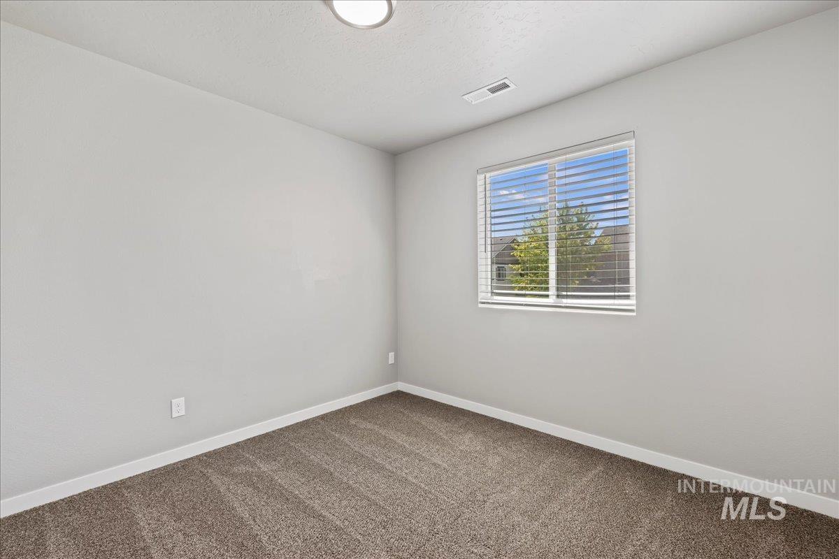 2483 E Goldstone St, Meridian, Idaho 83642, 3 Bedrooms, 2.5 Bathrooms, Residential For Sale, Price $389,990,MLS 98998979