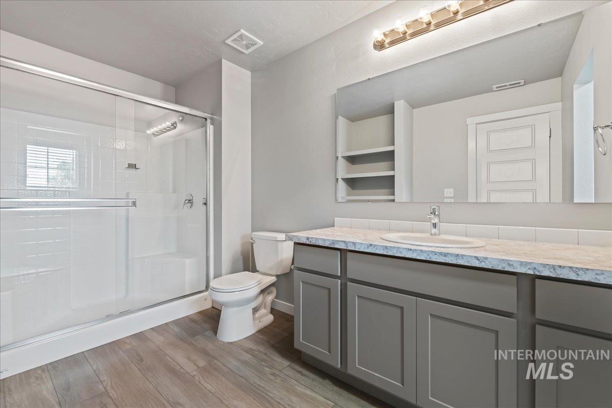 2483 E Goldstone St, Meridian, Idaho 83642, 3 Bedrooms, 2.5 Bathrooms, Residential For Sale, Price $389,990,MLS 98998979