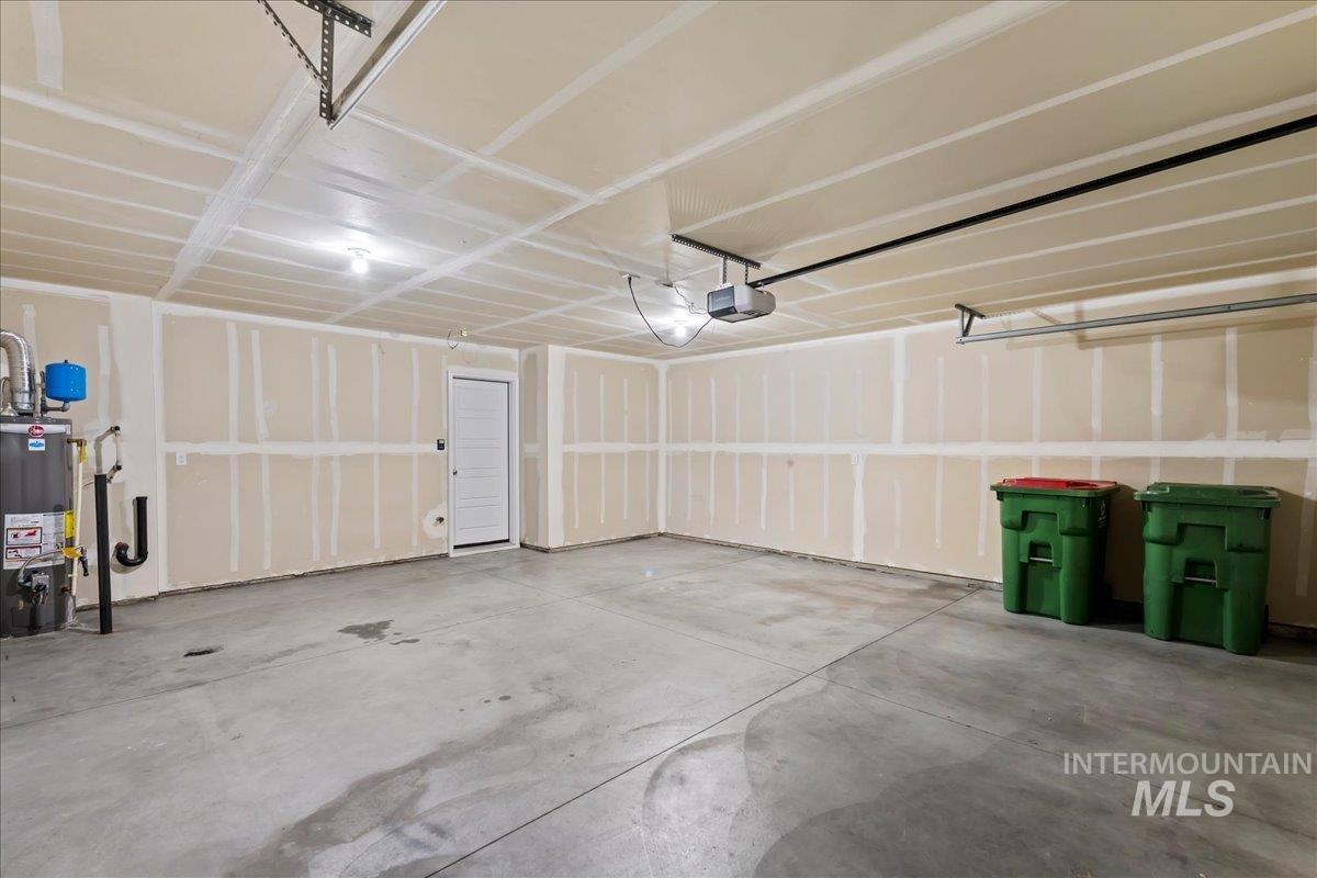 2483 E Goldstone St, Meridian, Idaho 83642, 3 Bedrooms, 2.5 Bathrooms, Residential For Sale, Price $389,990,MLS 98998979