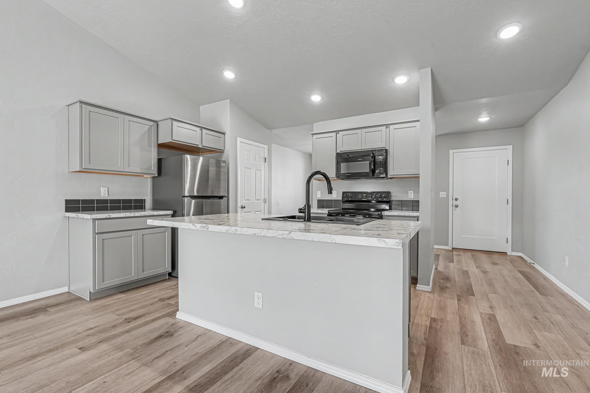 2233 W Trout Lily St, Kuna, Idaho 83634, 3 Bedrooms, 2 Bathrooms, Residential For Sale, Price $399,900,MLS 98998980