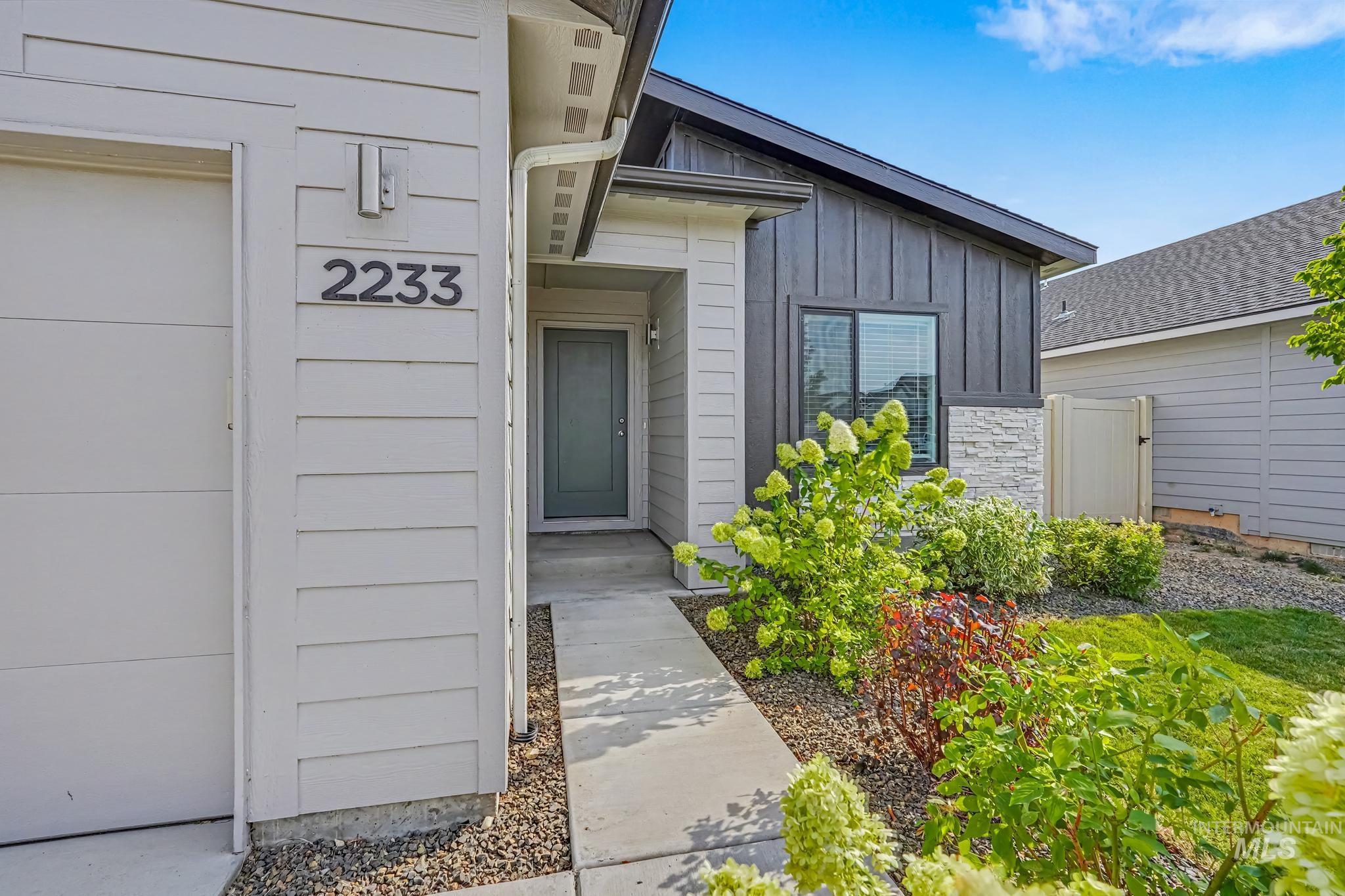 2233 W Trout Lily St, Kuna, Idaho 83634, 3 Bedrooms, 2 Bathrooms, Residential For Sale, Price $399,900,MLS 98998980