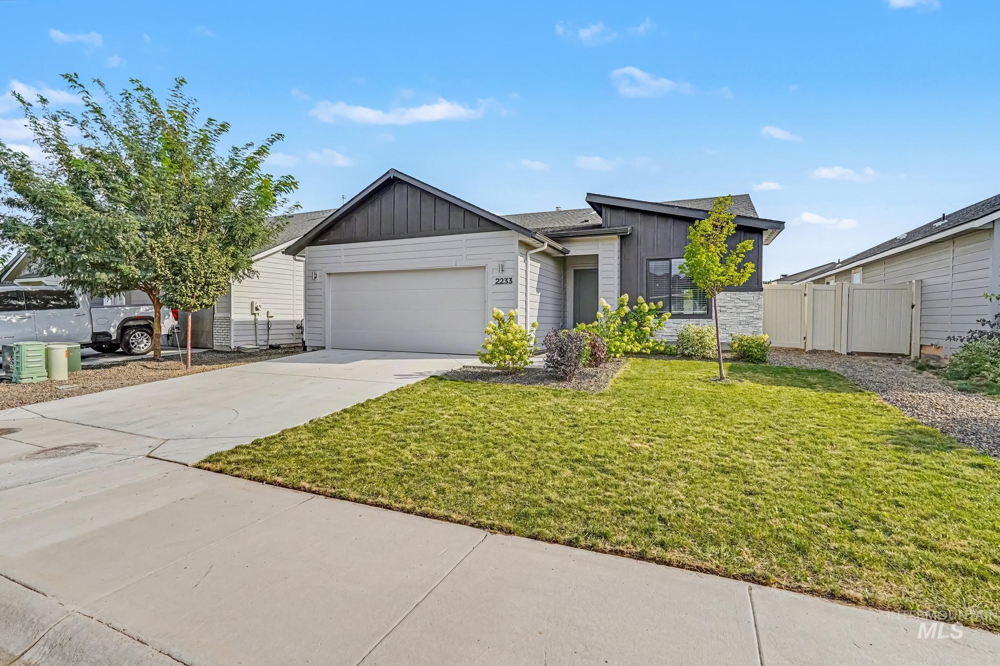 2233 W Trout Lily St, Kuna, Idaho 83634, 3 Bedrooms, 2 Bathrooms, Residential For Sale, Price $399,900,MLS 98998980