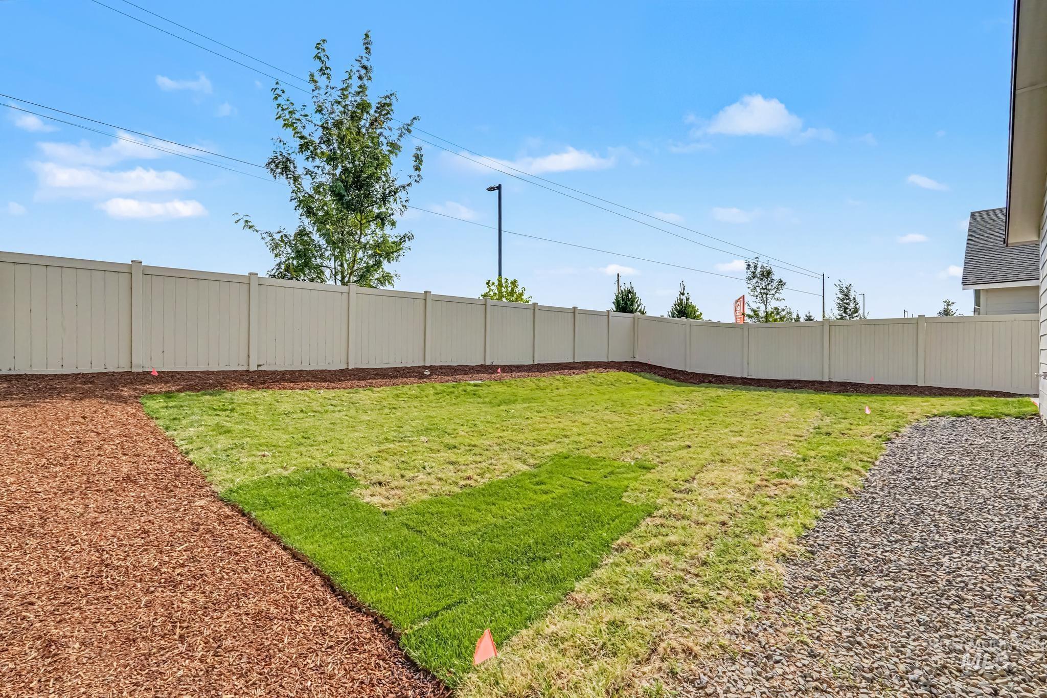 2233 W Trout Lily St, Kuna, Idaho 83634, 3 Bedrooms, 2 Bathrooms, Residential For Sale, Price $399,900,MLS 98998980