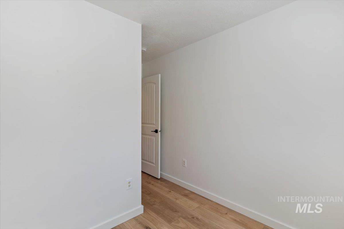 11741 W Aldershot, Boise, Idaho 83709, 3 Bedrooms, 2 Bathrooms, Residential For Sale, Price $399,000,MLS 98998981