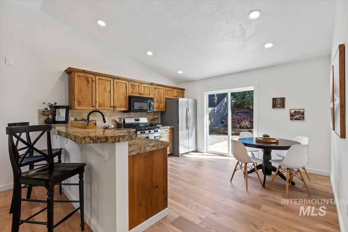 11741 W Aldershot, Boise, Idaho 83709, 3 Bedrooms, 2 Bathrooms, Residential For Sale, Price $399,000,MLS 98998981