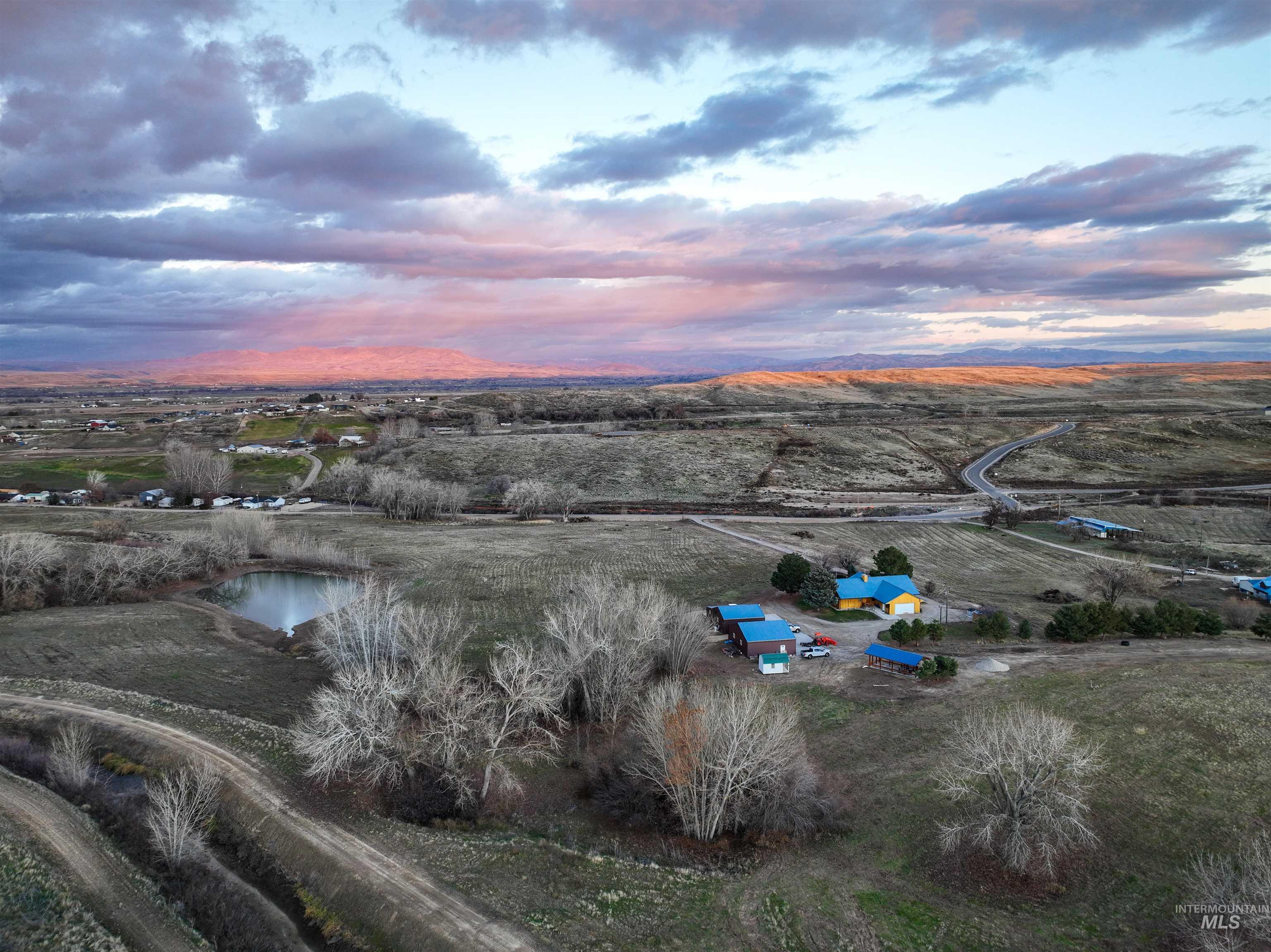 3615 Cassia, New Plymouth, Idaho 83655, 3 Bedrooms, 2 Bathrooms, Farm & Ranch For Sale, Price $2,300,000,MLS 98998983