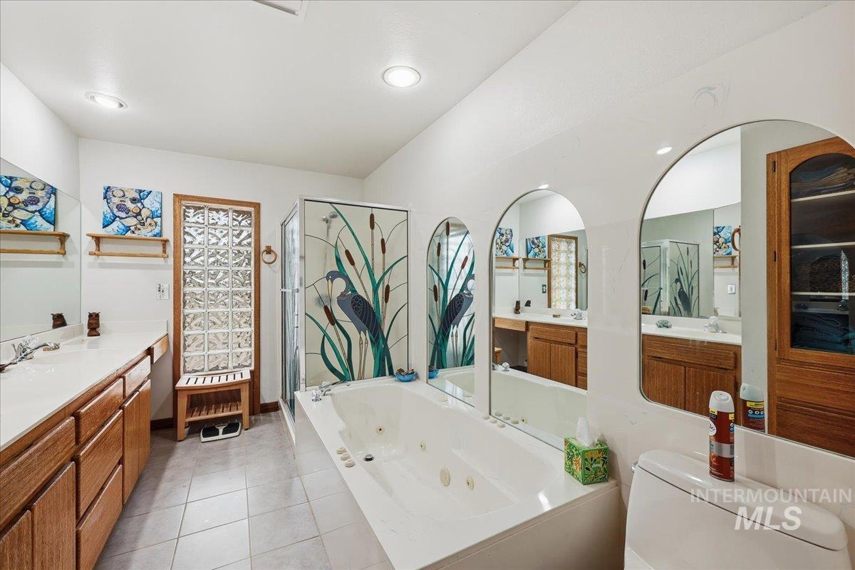 3615 Cassia, New Plymouth, Idaho 83655, 3 Bedrooms, 2 Bathrooms, Farm & Ranch For Sale, Price $2,300,000,MLS 98998983