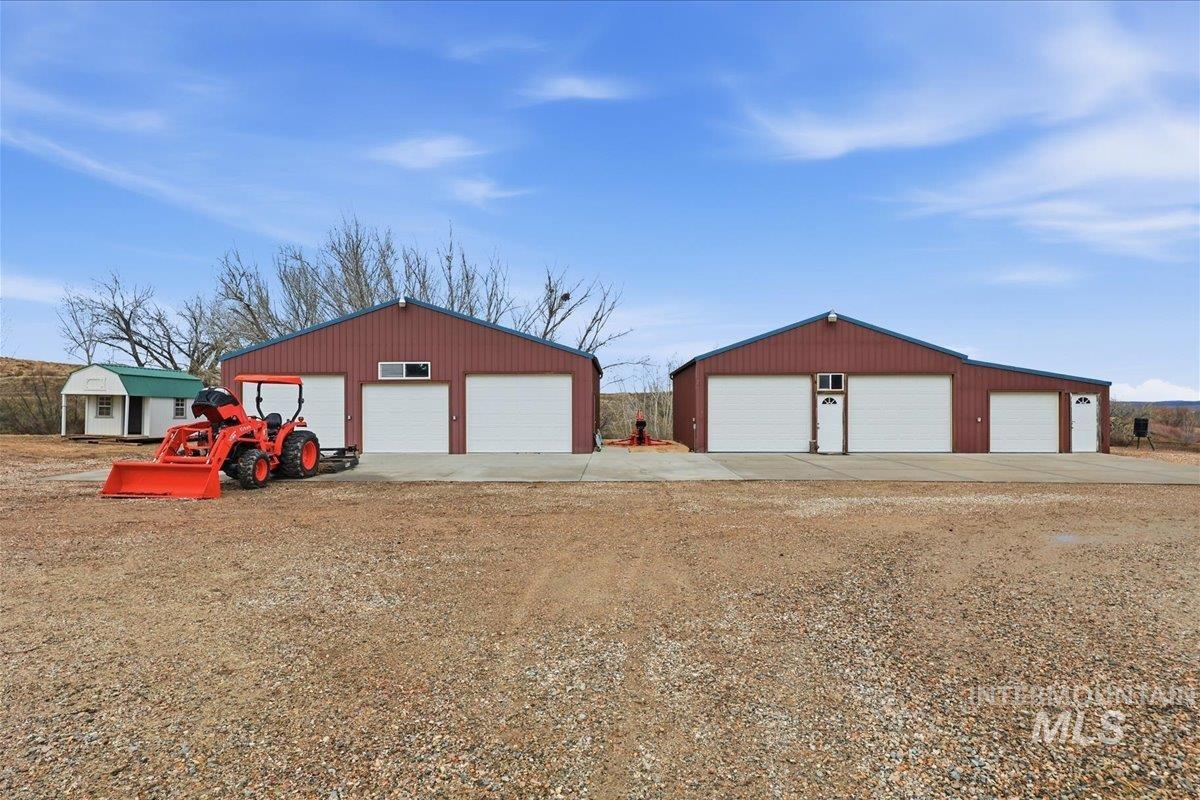 3615 Cassia, New Plymouth, Idaho 83655, 3 Bedrooms, 2 Bathrooms, Farm & Ranch For Sale, Price $2,300,000,MLS 98998983