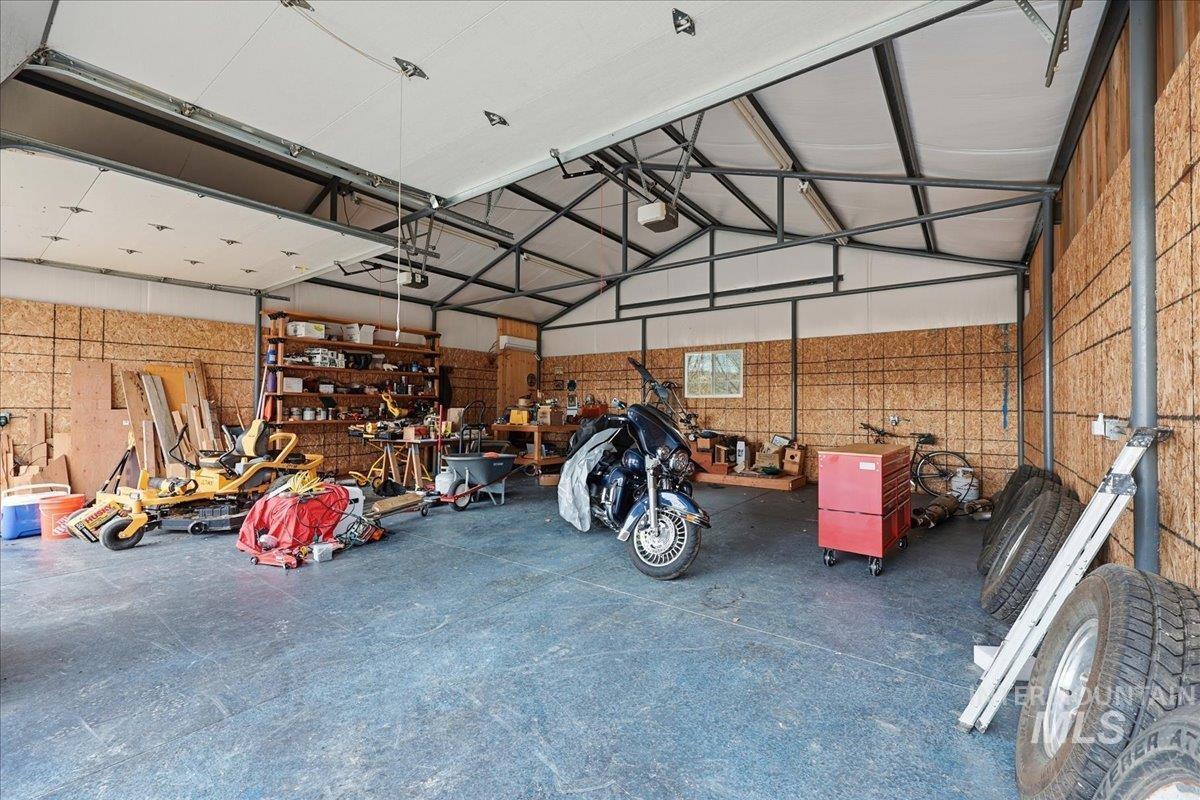 3615 Cassia, New Plymouth, Idaho 83655, 3 Bedrooms, 2 Bathrooms, Farm & Ranch For Sale, Price $2,300,000,MLS 98998983