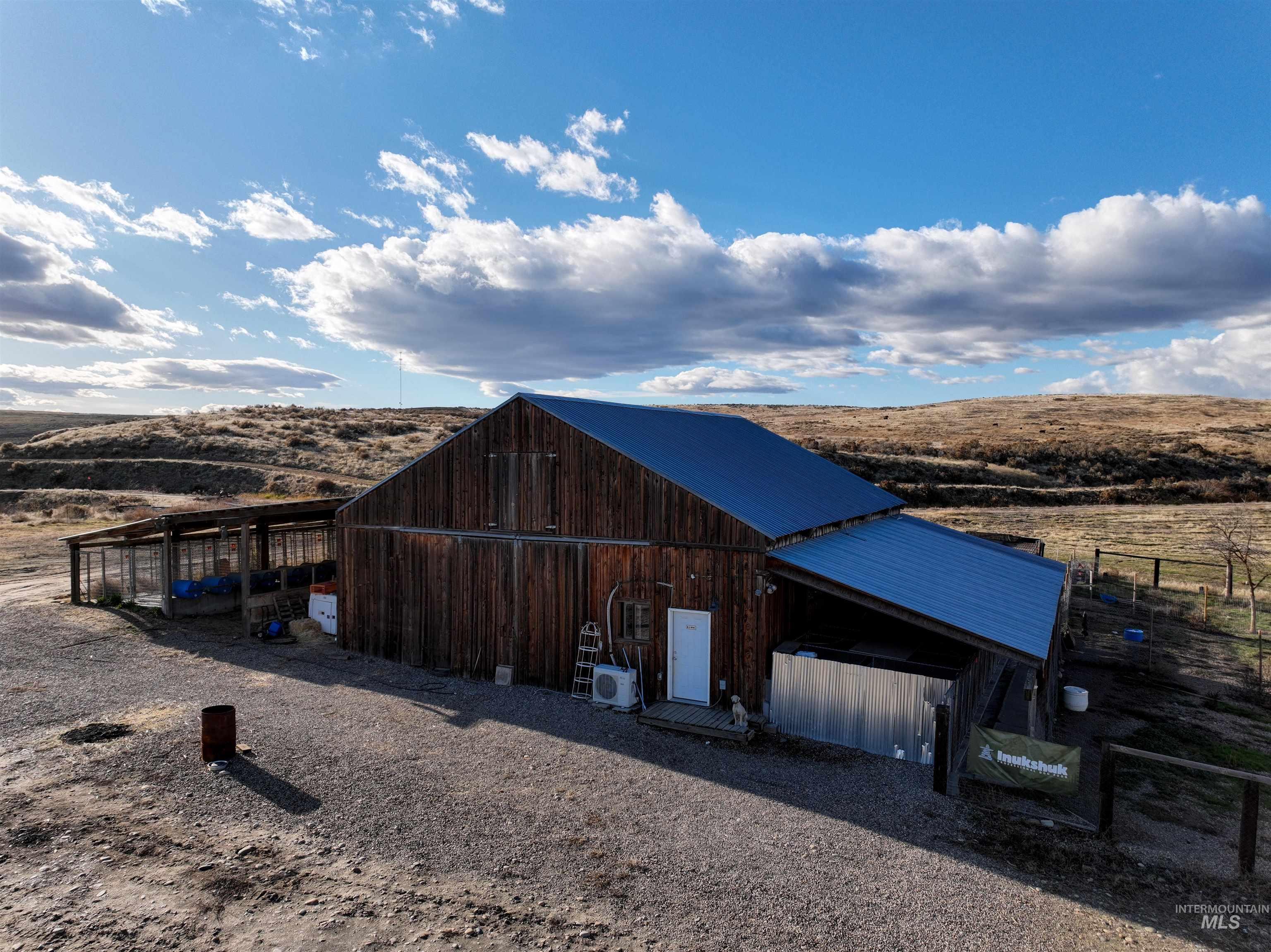 3615 Cassia, New Plymouth, Idaho 83655, 3 Bedrooms, 2 Bathrooms, Farm & Ranch For Sale, Price $2,300,000,MLS 98998983