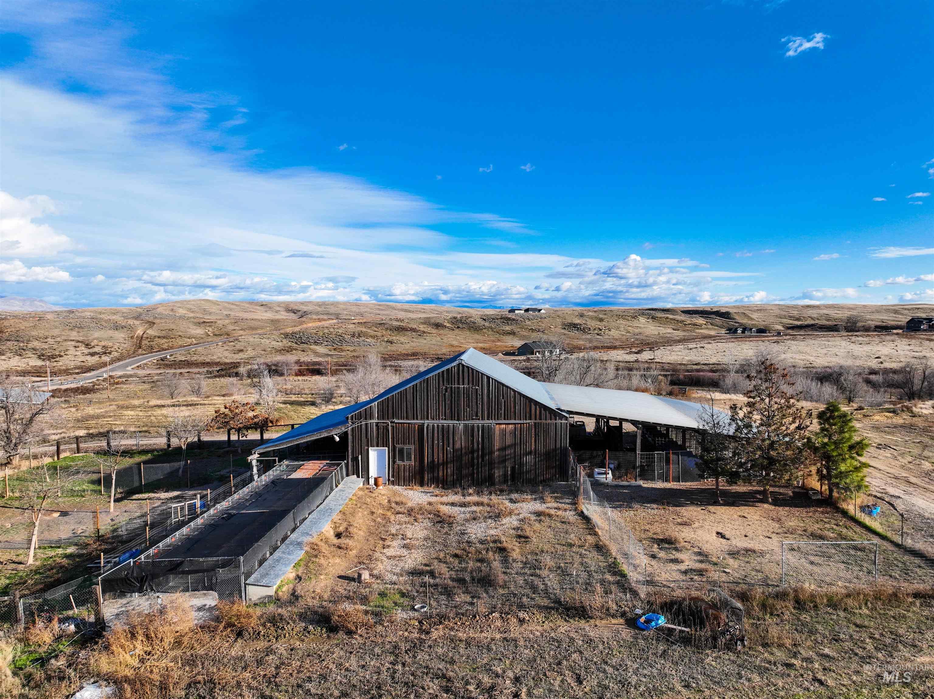 3615 Cassia, New Plymouth, Idaho 83655, 3 Bedrooms, 2 Bathrooms, Farm & Ranch For Sale, Price $2,300,000,MLS 98998983
