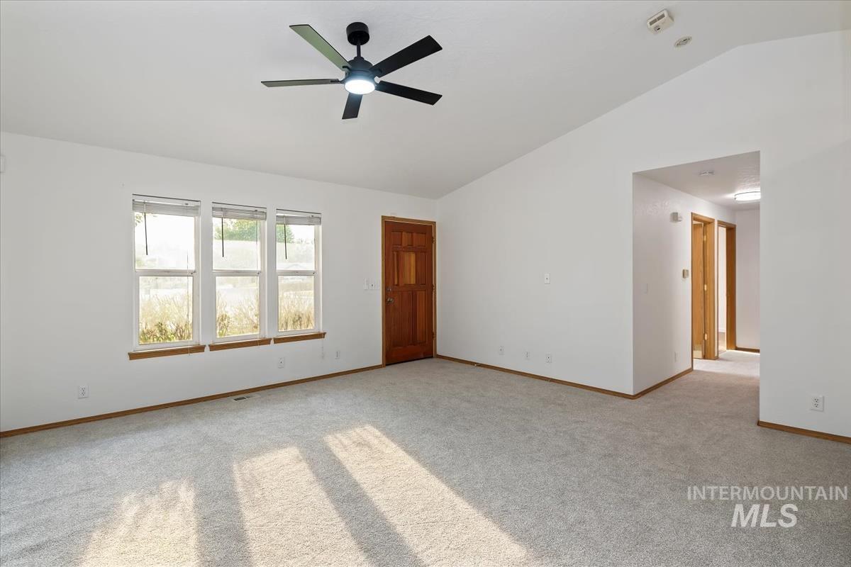 1558 N Tina Marie Ave, Meridian, Idaho 83642, 3 Bedrooms, 2 Bathrooms, Residential For Sale, Price $409,900, 98998987