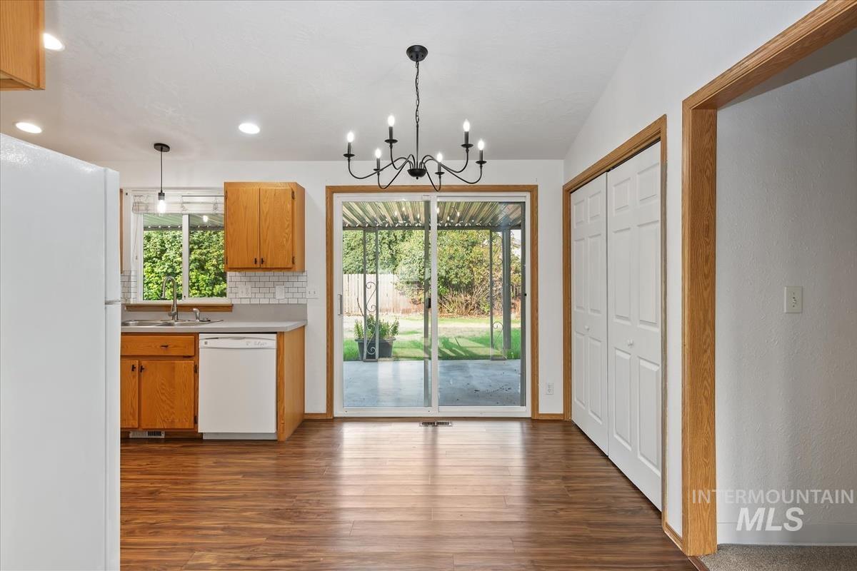 1558 N Tina Marie Ave, Meridian, Idaho 83642, 3 Bedrooms, 2 Bathrooms, Residential For Sale, Price $409,900, 98998987