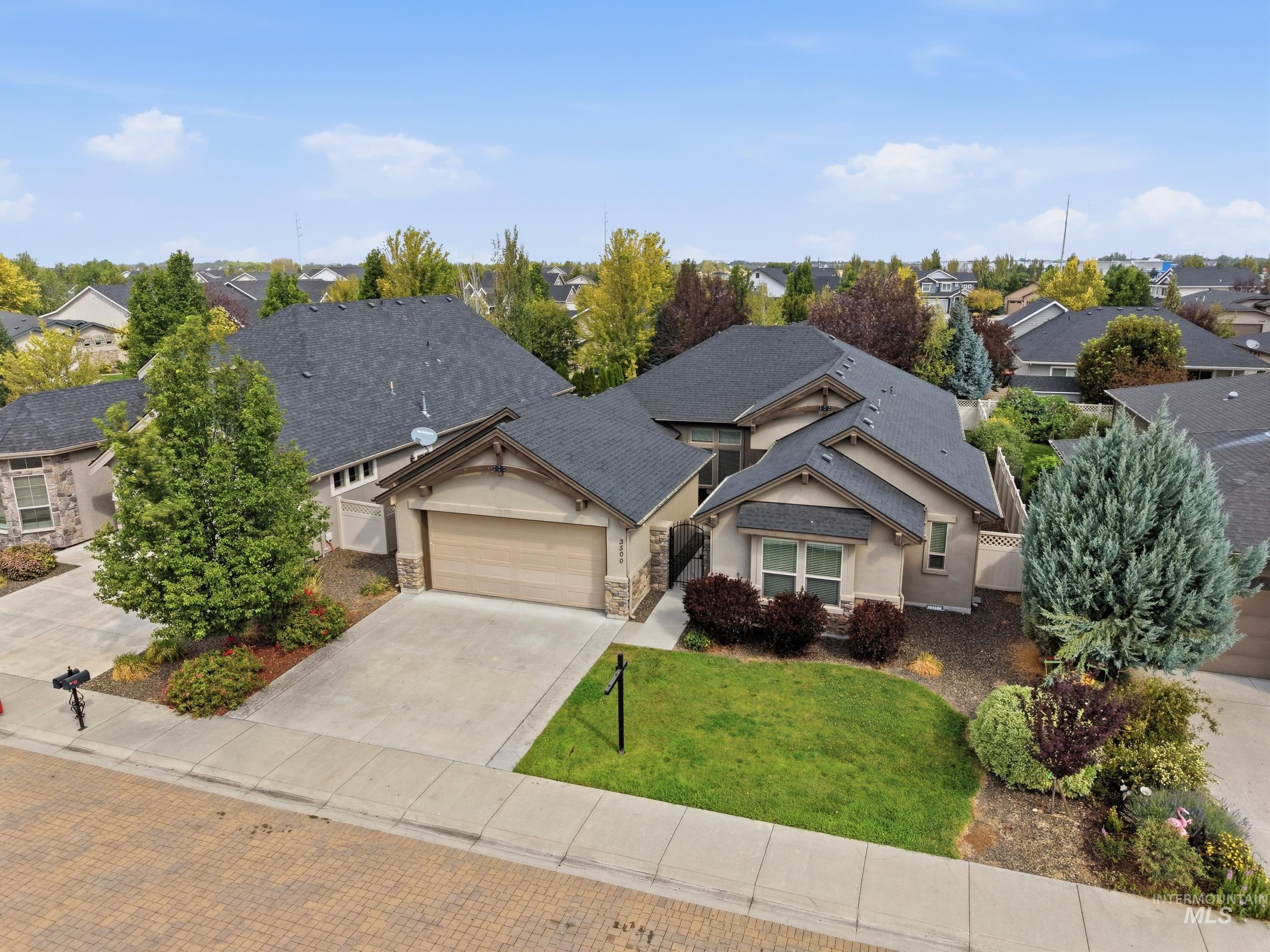 3500 W Lesina, Meridian, Idaho 83646, 3 Bedrooms, 2.5 Bathrooms, Residential For Sale, Price $645,000, 98998988
