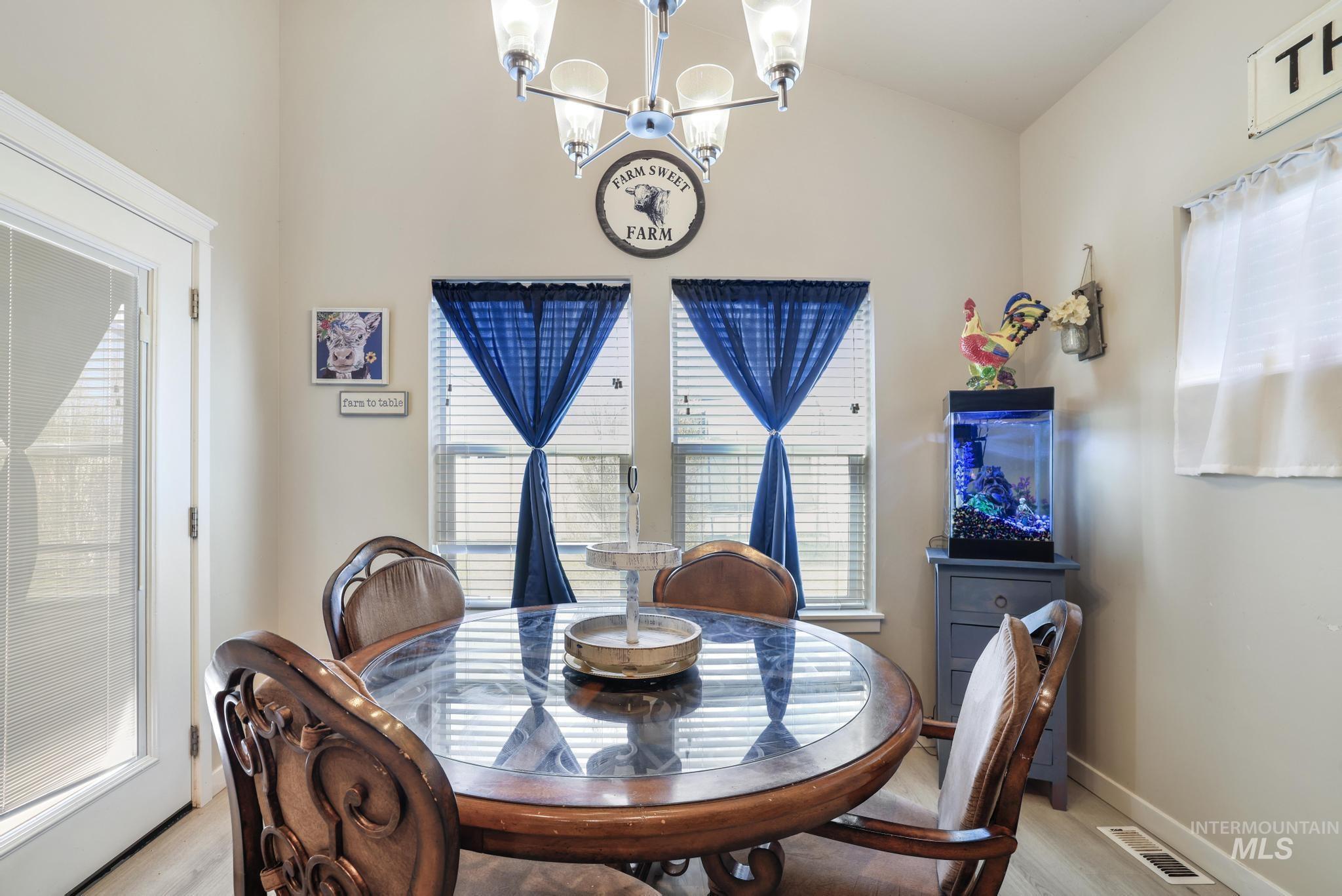 468 April Ave, Twin Falls, Idaho 83301, 3 Bedrooms, 2 Bathrooms, Residential For Sale, Price $370,000, 98998989