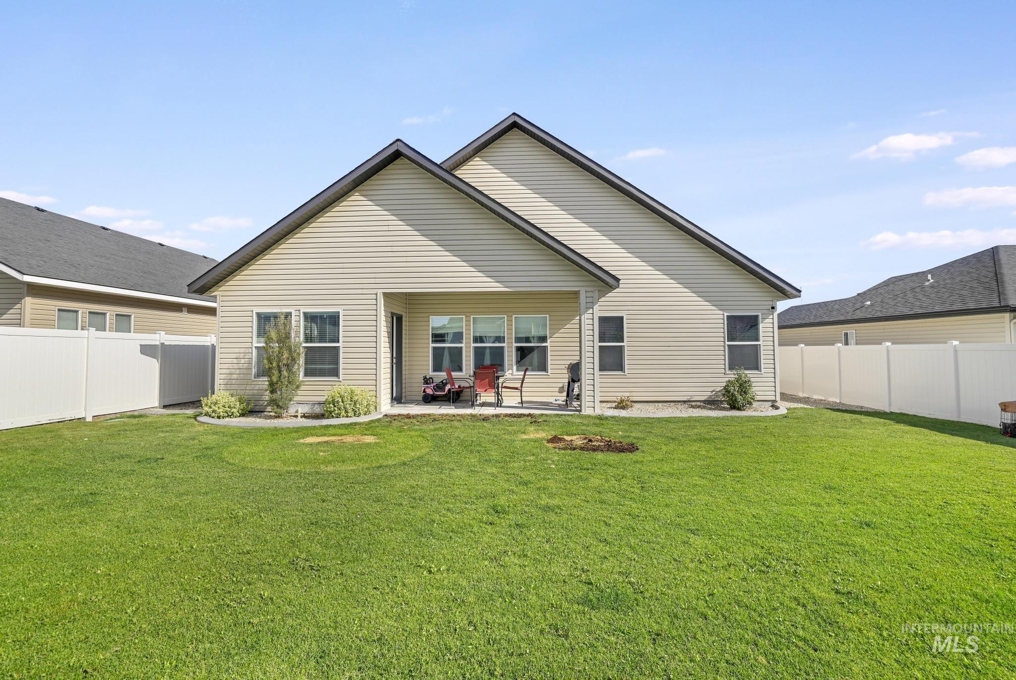 468 April Ave, Twin Falls, Idaho 83301, 3 Bedrooms, 2 Bathrooms, Residential For Sale, Price $370,000, 98998989
