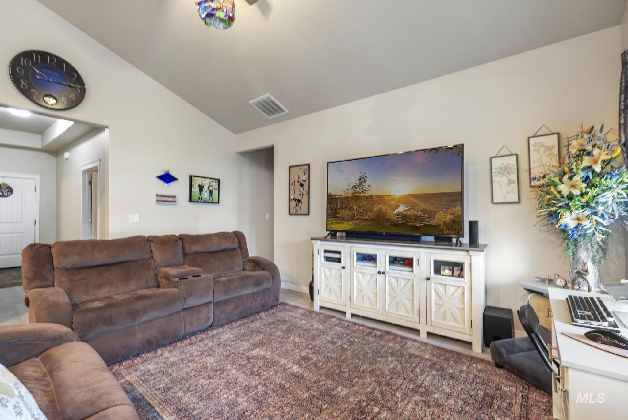 468 April Ave, Twin Falls, Idaho 83301, 3 Bedrooms, 2 Bathrooms, Residential For Sale, Price $370,000, 98998989