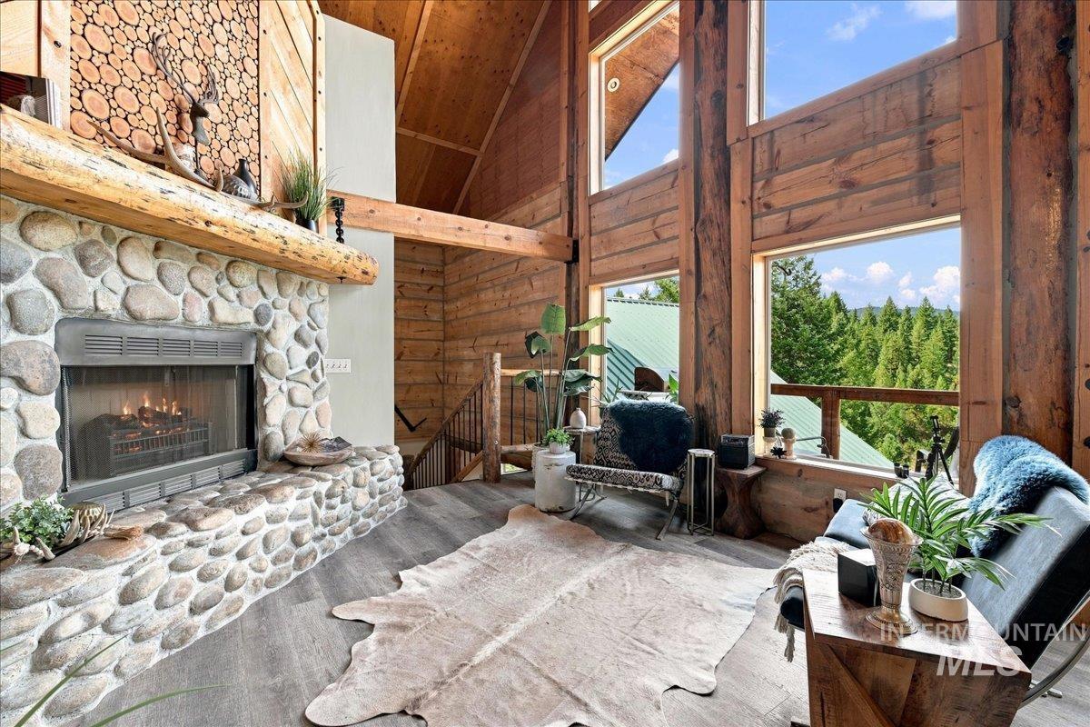 20 Homestead Dr, Boise, Idaho 83716, 3 Bedrooms, 3 Bathrooms, Residential For Sale, Price $879,000,MLS 98998991