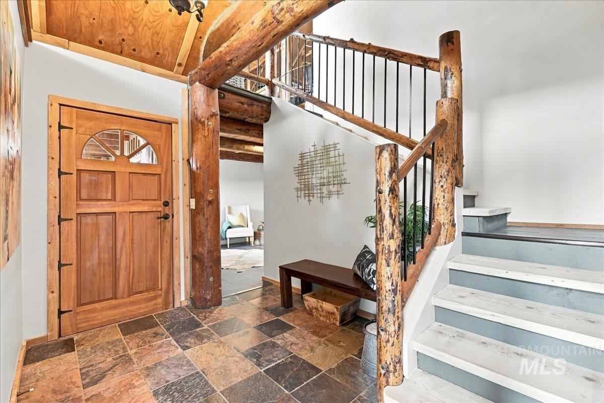 20 Homestead Dr, Boise, Idaho 83716, 3 Bedrooms, 3 Bathrooms, Residential For Sale, Price $879,000,MLS 98998991