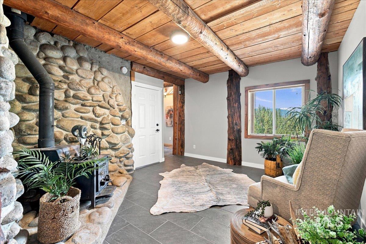 20 Homestead Dr, Boise, Idaho 83716, 3 Bedrooms, 3 Bathrooms, Residential For Sale, Price $879,000,MLS 98998991
