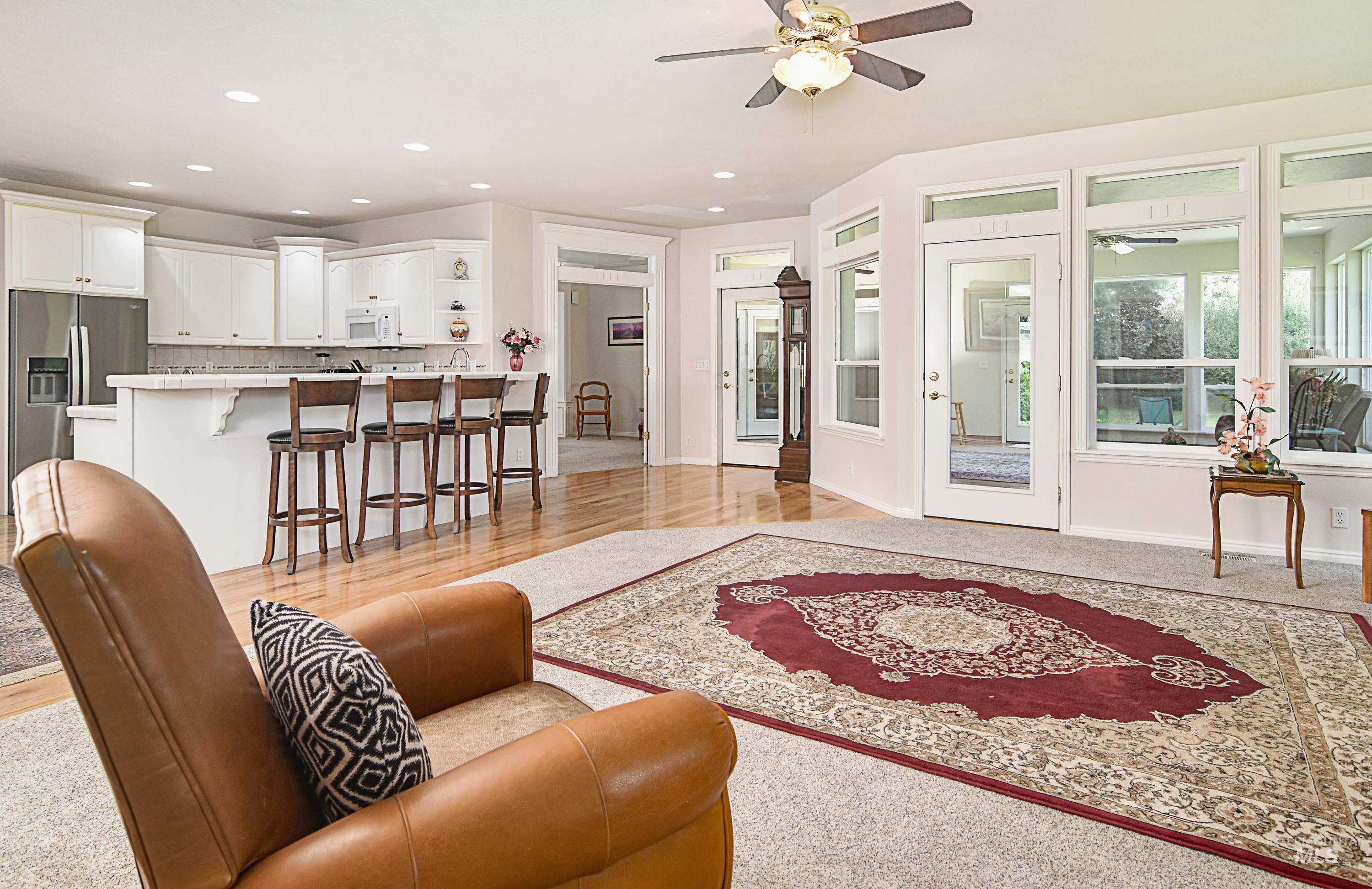 2060 Shelley dr, Payette, Idaho 83661, 3 Bedrooms, 4 Bathrooms, Residential For Sale, Price $650,000, 98998994