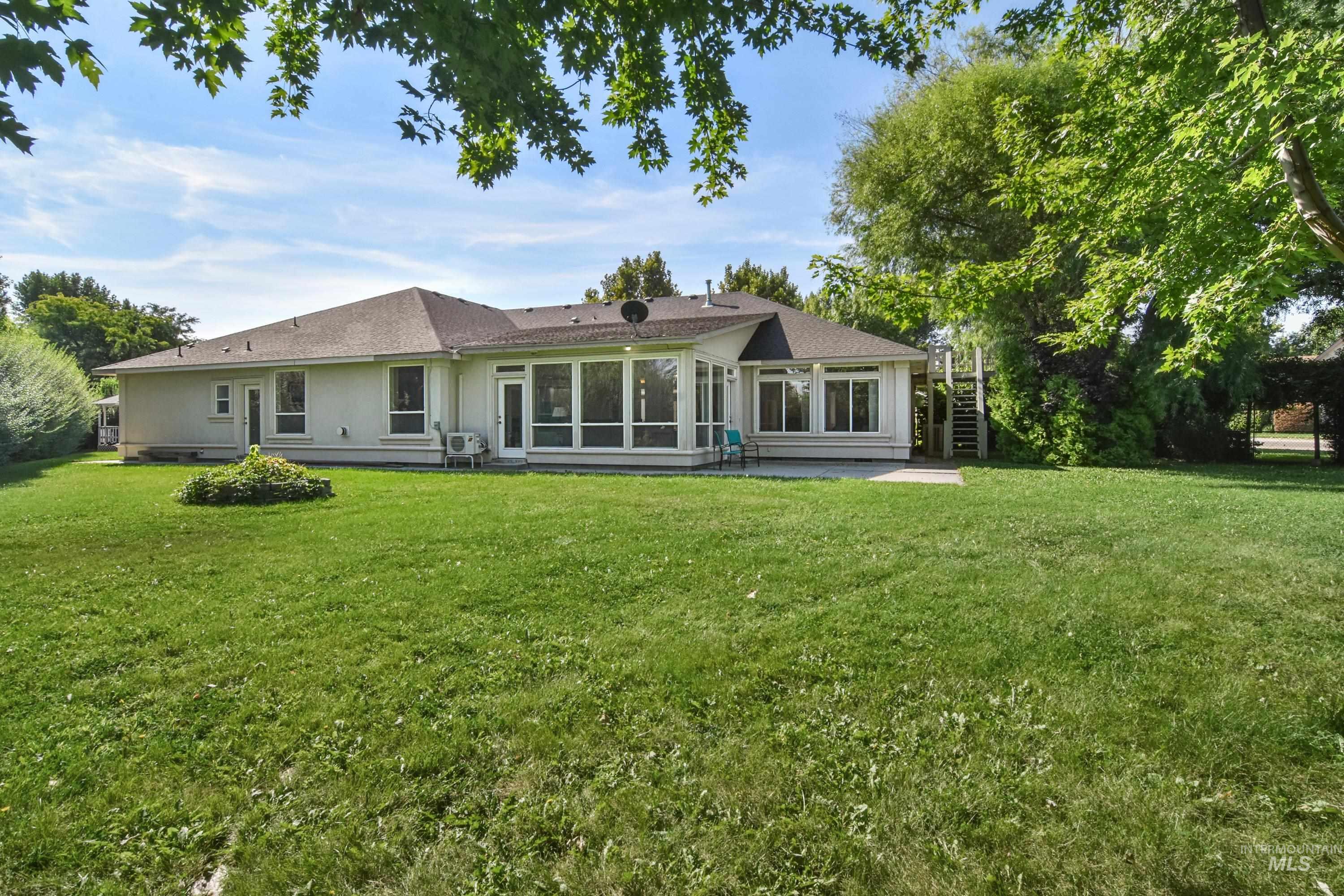 2060 Shelley dr, Payette, Idaho 83661, 3 Bedrooms, 4 Bathrooms, Residential For Sale, Price $650,000, 98998994