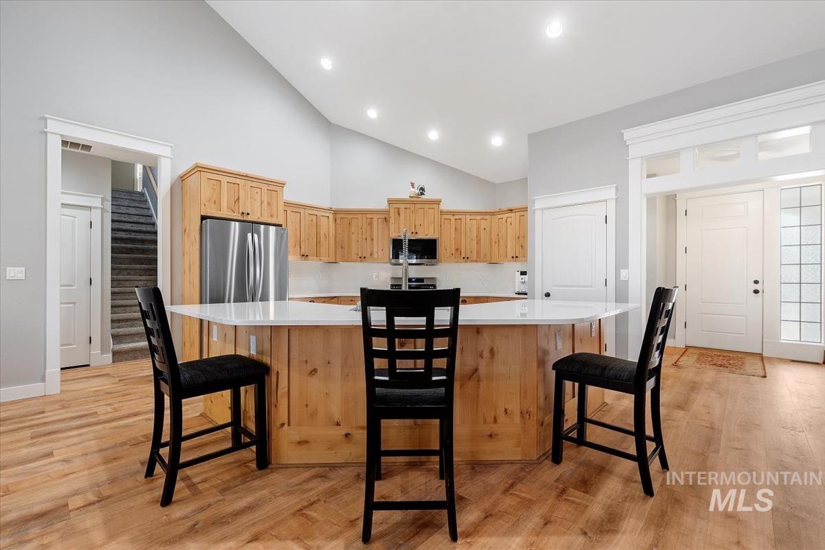 742 W Caine St, Meridian, Idaho 83646, 3 Bedrooms, 2.5 Bathrooms, Residential For Sale, Price $674,000, 98998995