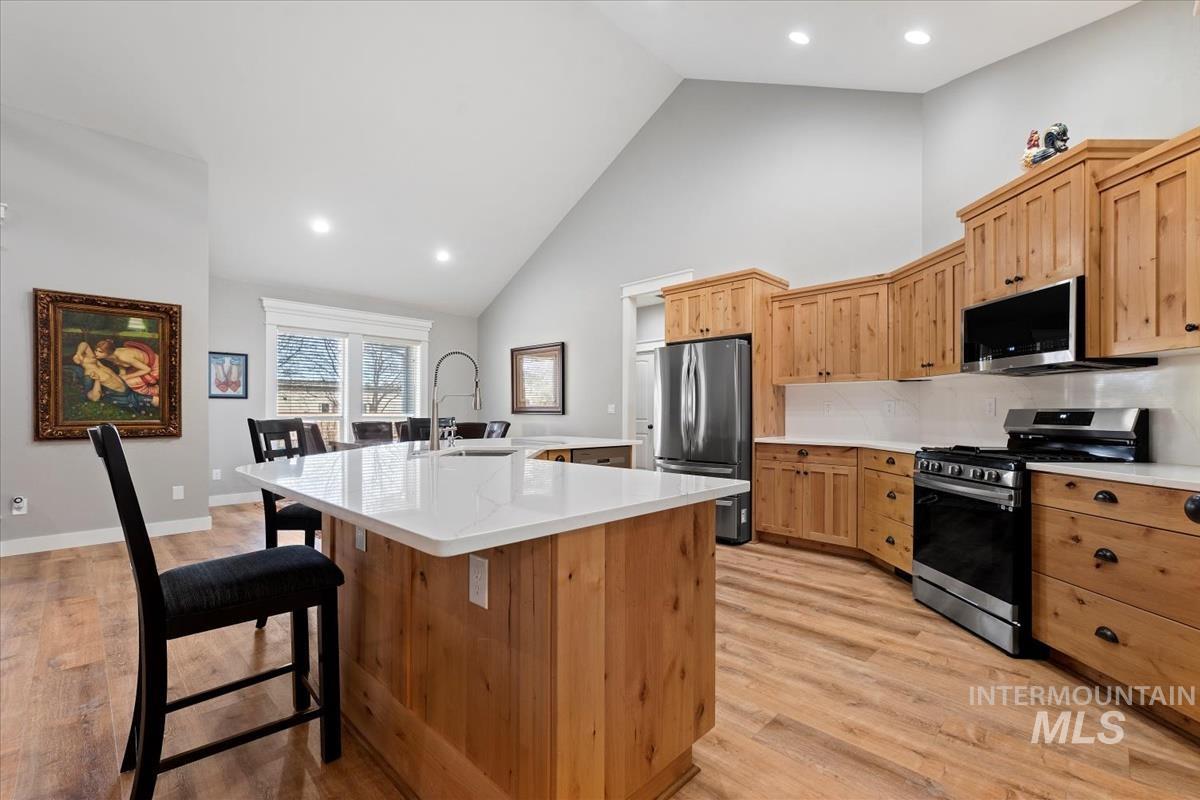 742 W Caine St, Meridian, Idaho 83646, 3 Bedrooms, 2.5 Bathrooms, Residential For Sale, Price $674,000, 98998995