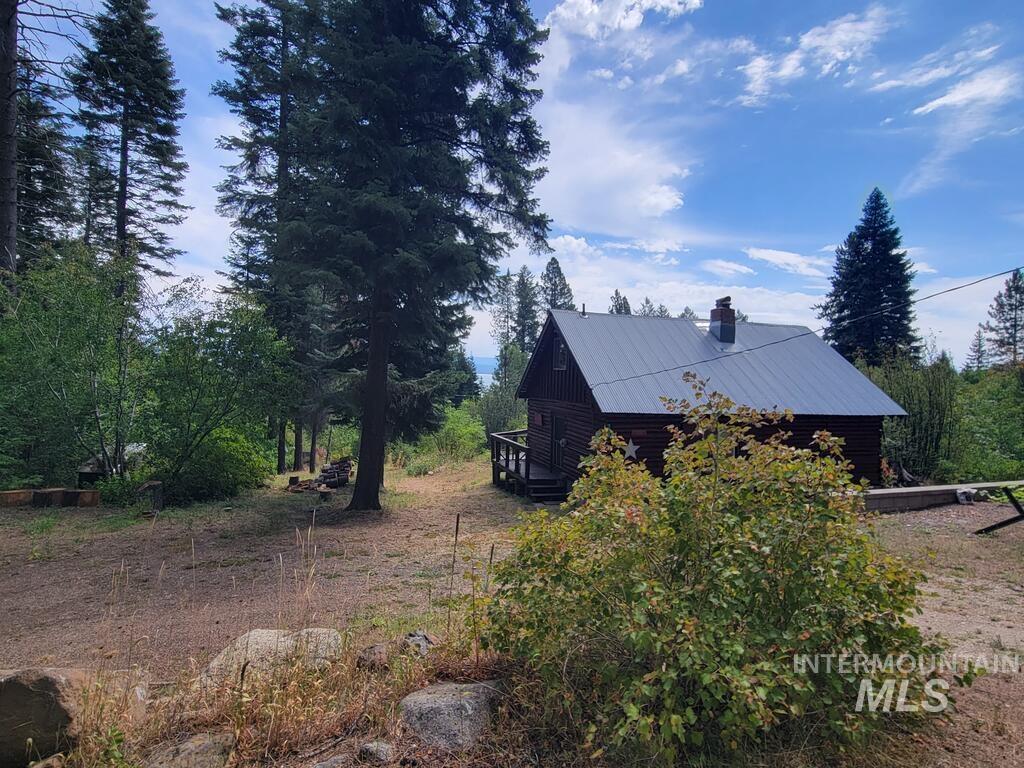 1208 Fox Rd, Cascade, Idaho 83611, 2 Bedrooms, 1 Bathroom, Residential For Sale, Price $325,000, 98998996