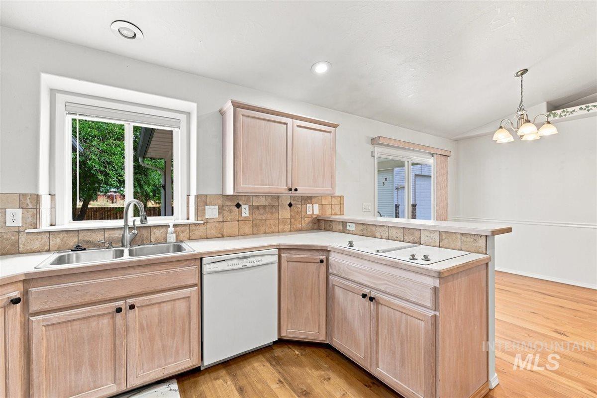 8798 W Mediterranean Ct., Boise, Idaho 83709, 3 Bedrooms, 2 Bathrooms, Residential For Sale, Price $499,000, 98998997