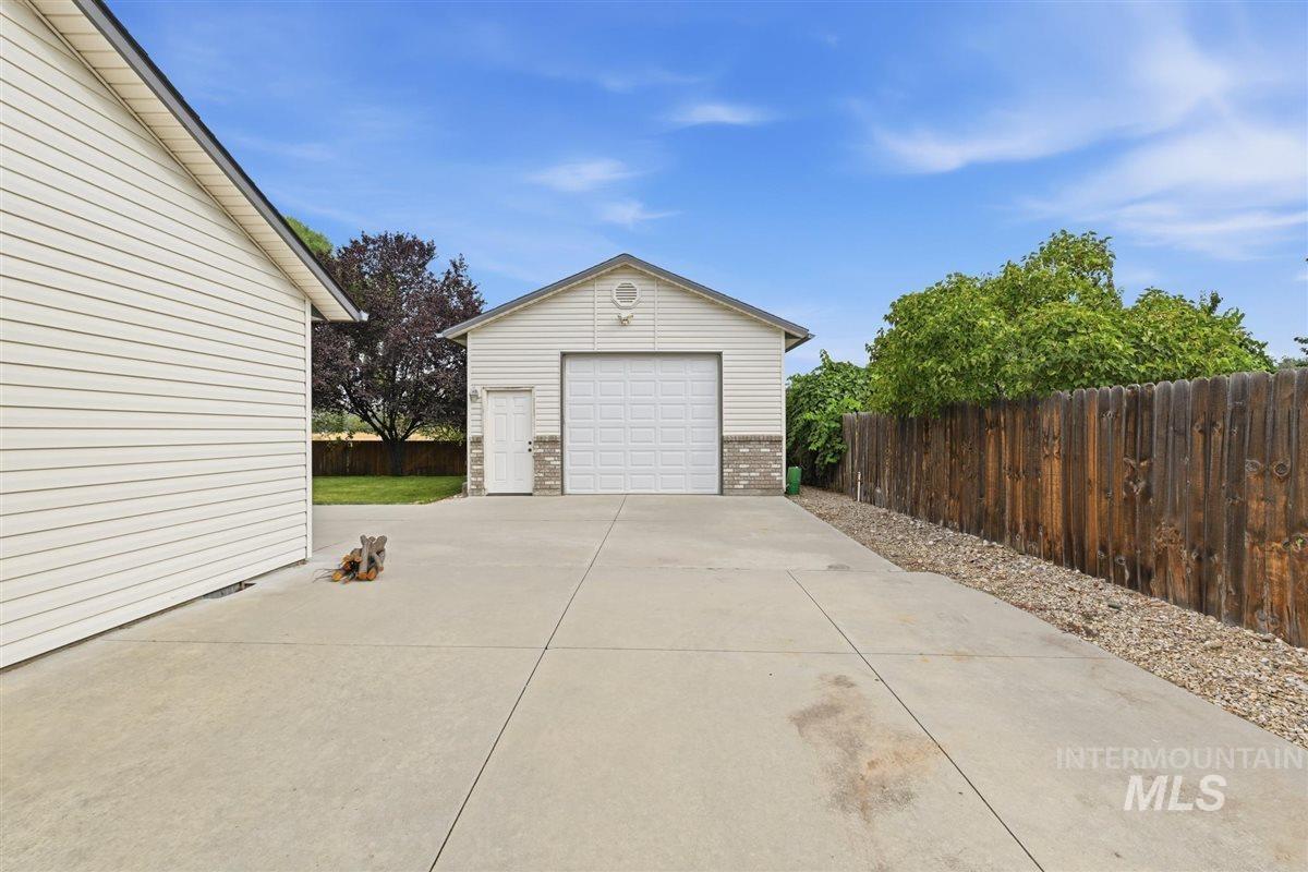 8798 W Mediterranean Ct., Boise, Idaho 83709, 3 Bedrooms, 2 Bathrooms, Residential For Sale, Price $499,000, 98998997