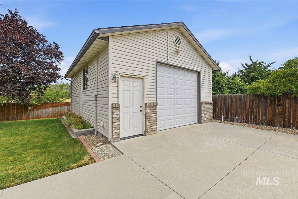 8798 W Mediterranean Ct., Boise, Idaho 83709, 3 Bedrooms, 2 Bathrooms, Residential For Sale, Price $499,000, 98998997