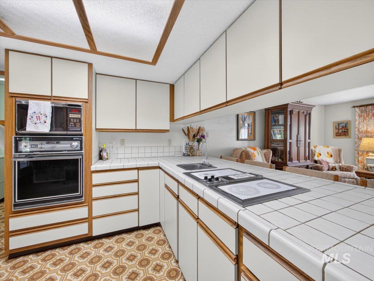 800 W South Slope Rd, Emmett, Idaho 83617, 2 Bedrooms, 2 Bathrooms, Residential For Sale, Price $535,000, 98998998