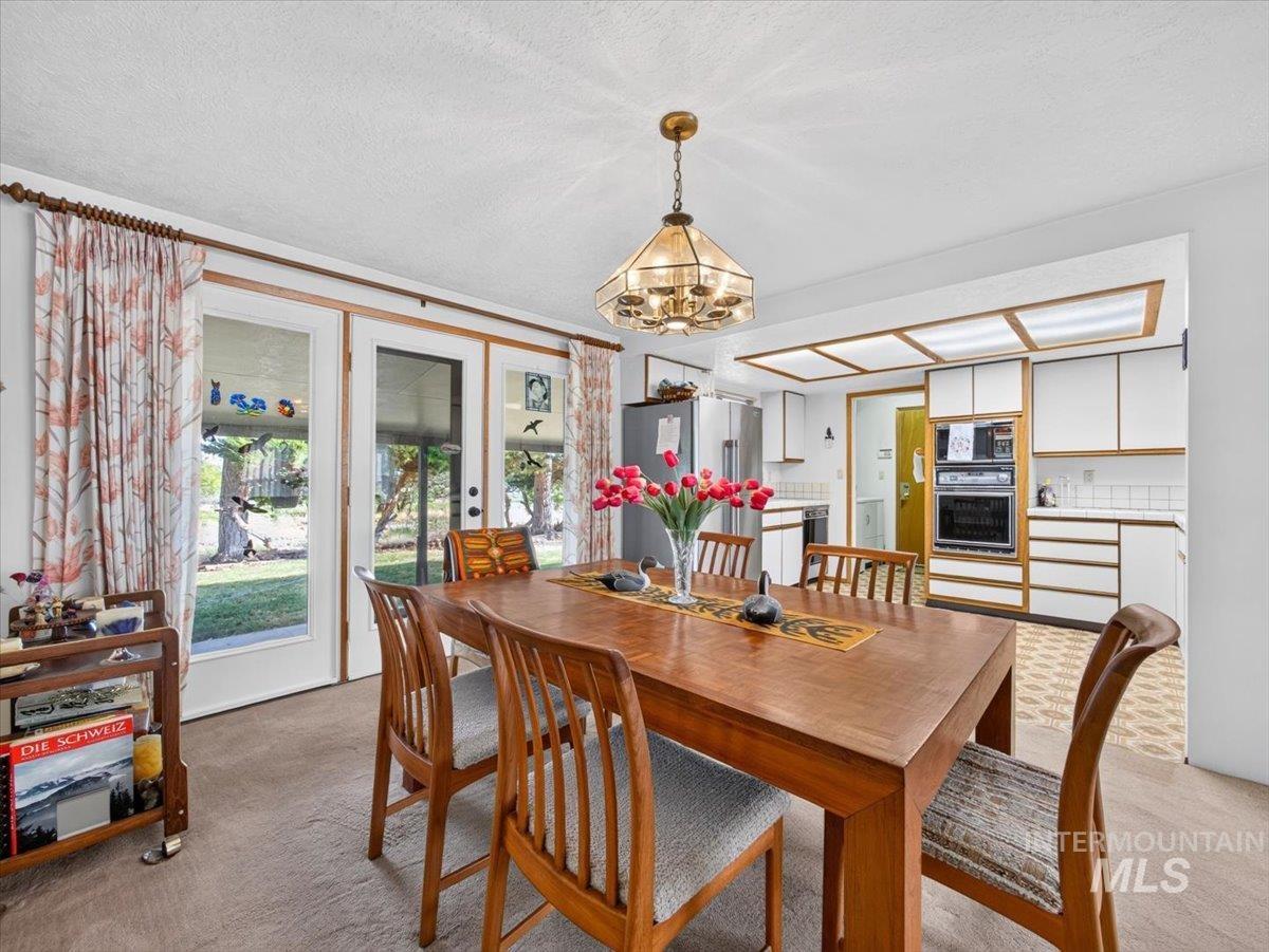 800 W South Slope Rd, Emmett, Idaho 83617, 2 Bedrooms, 2 Bathrooms, Residential For Sale, Price $535,000, 98998998